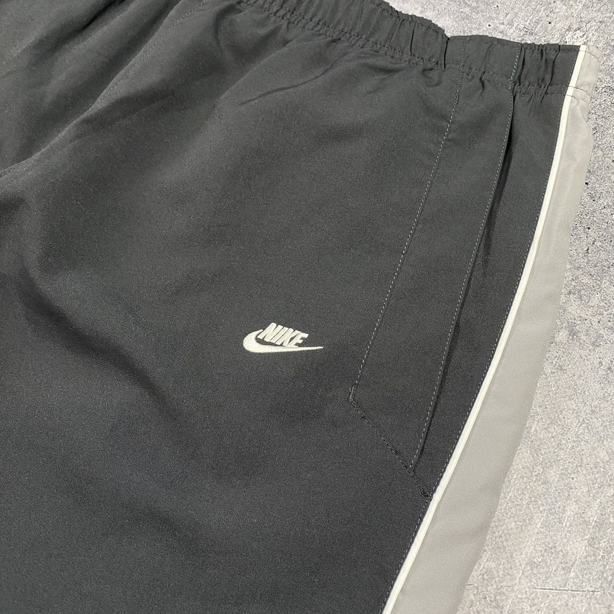 Nike × Vintage Vintage 90s Nike Nylon Track Pants Y2K Size US 36 / EU 52 - 3 Thumbnail