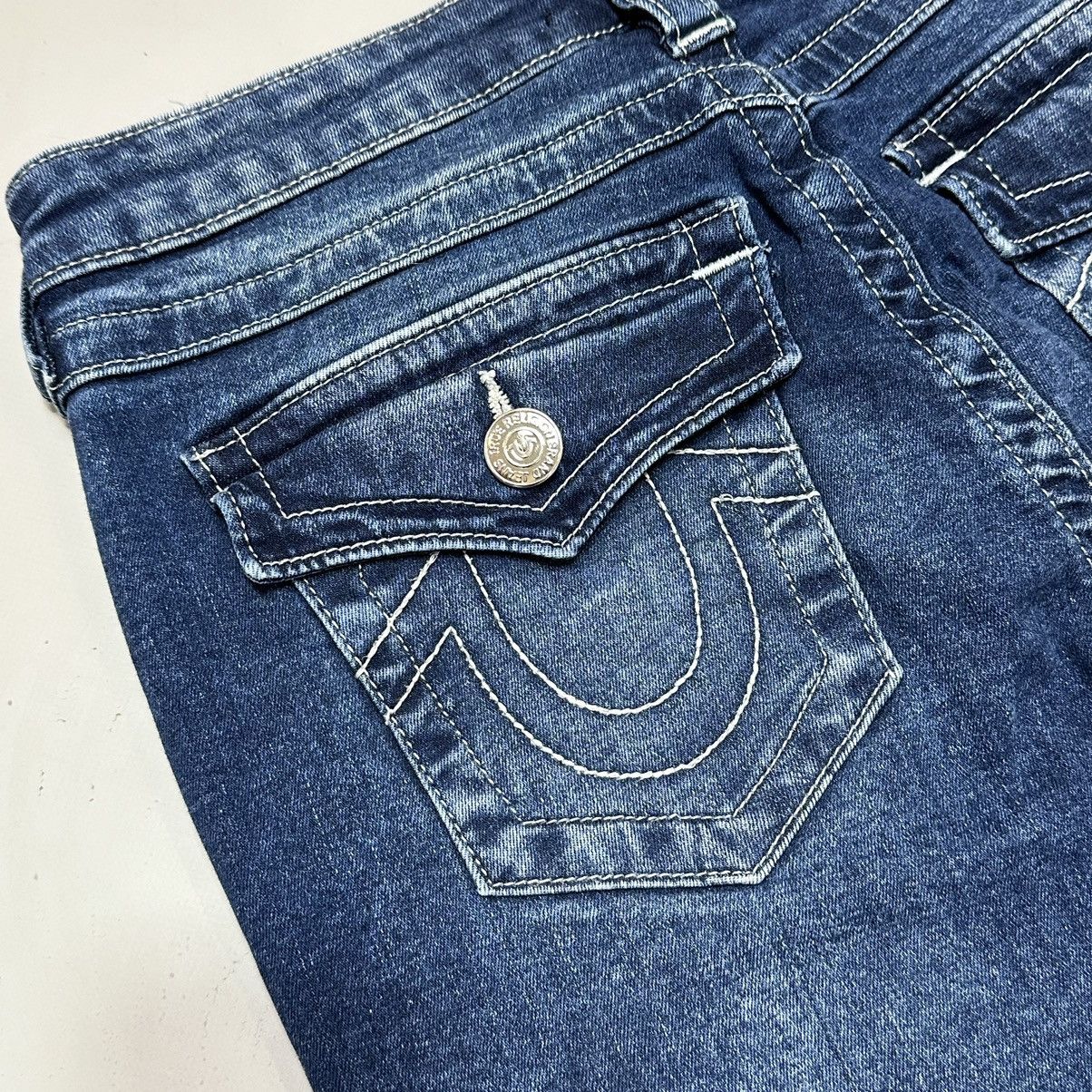 True Religion True Religion Joey mid rise flare y2k denim Size 28" / US 6 / IT 42 - 3 Thumbnail