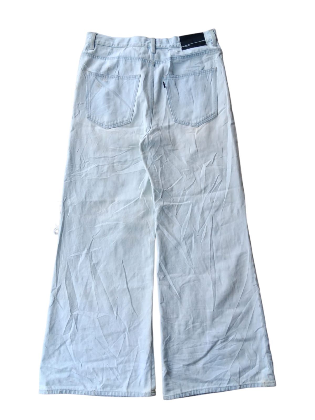 Lad Musician Splatter distressed light blue baggy jeans Size US 32 / EU 48 - 11 Thumbnail