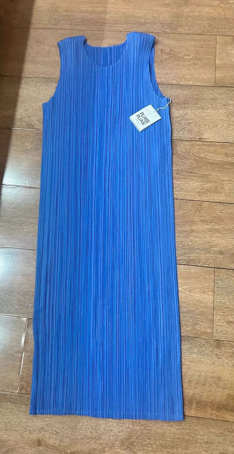 Issey Miyake Issey Miyake size:one size Blue Isetan limited edition dre Size S / US 4 / IT 40 - 1 Thumbnail