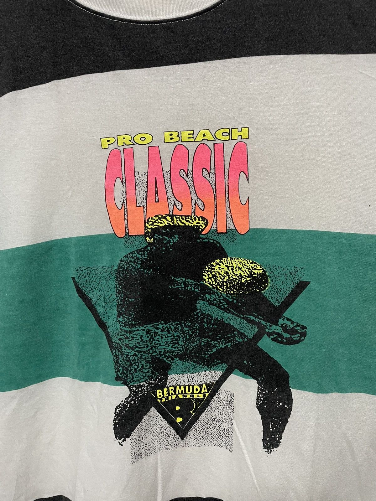 Vintage Vintage 90s Bermuda Triangle Pro Beach T Shirt Volleyball Size US M / EU 48-50 / 2 - 4 Thumbnail