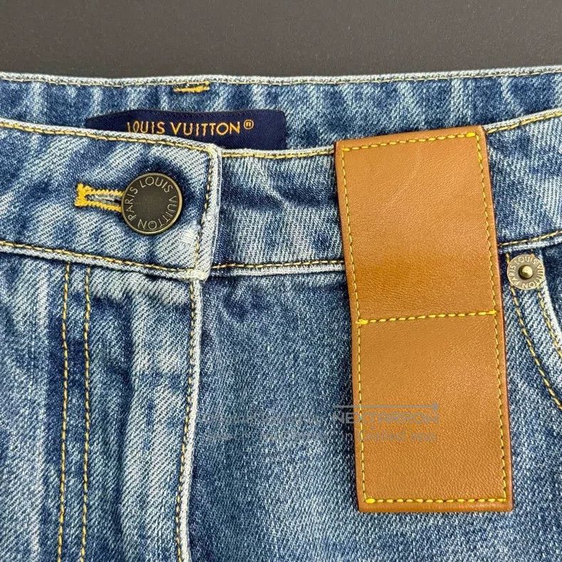 Louis Vuitton Louis Vuitton Blue washed-in-print leather jeans Size US 38 / EU 54 - 7 Thumbnail