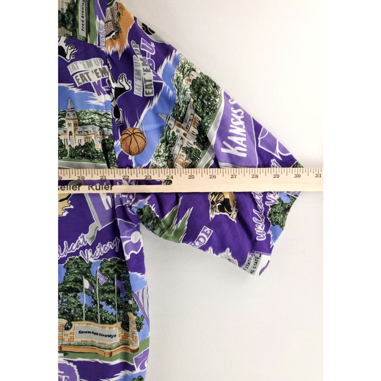 Reyn Spooner VINTAGE? (No) - Actually item is Reyn Spooner K-State Kansas State University Button Up Shirt Rayon Mens L Purple Short Sleeve Button Up Rayon Mens L Size US L / EU 52-54 / 3 - 4 Thumbnail