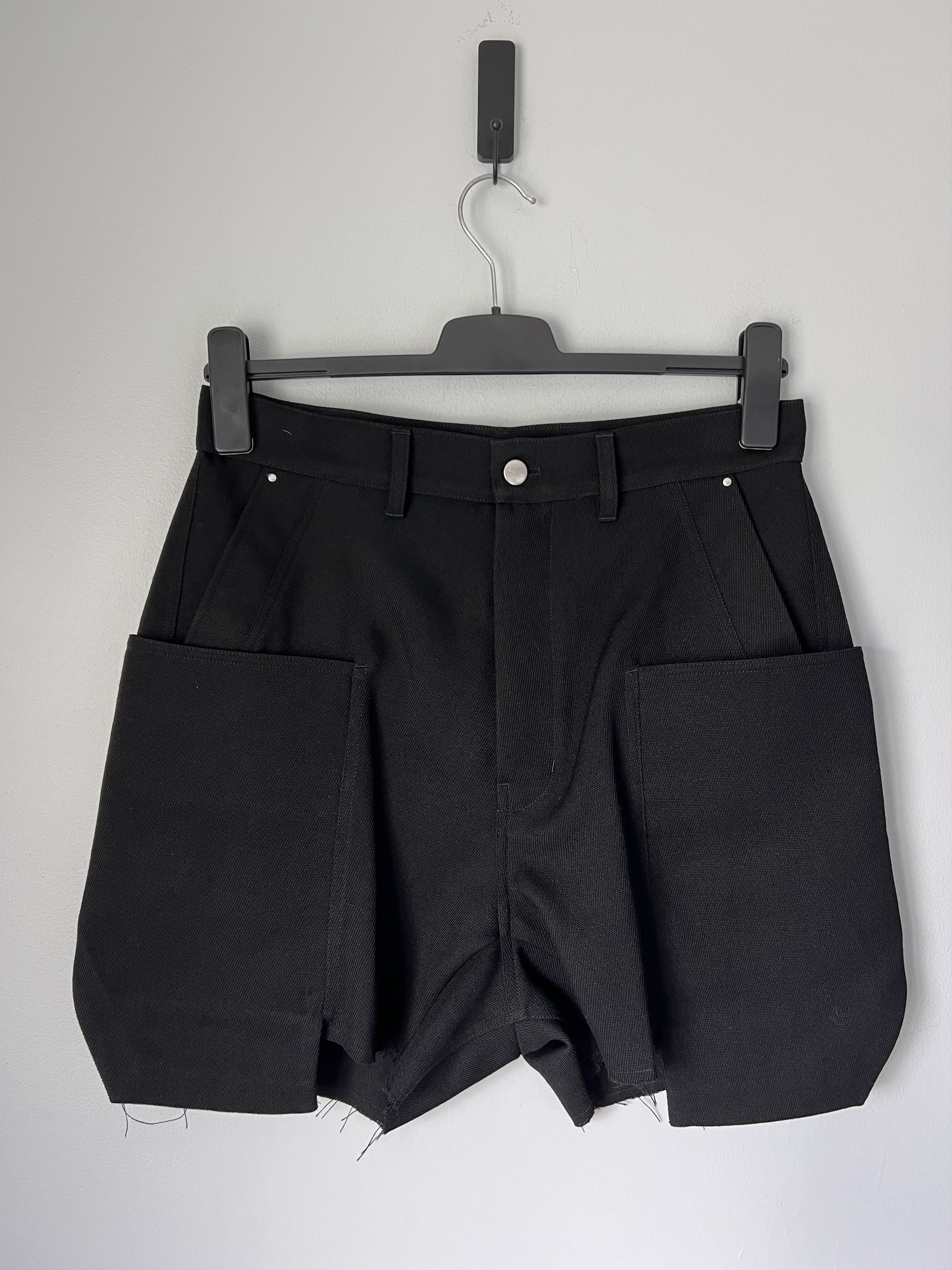 Rick Owens Rick Owens Stefan Cargo Shorts in Black Size US 31 - 1 Thumbnail
