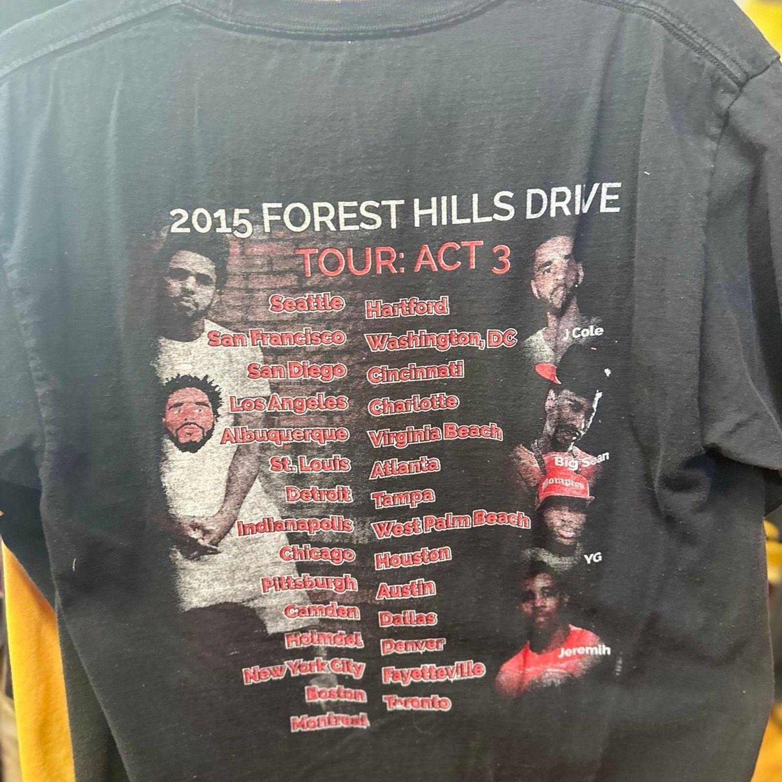 Hanes J cole Forrest Hills drive tour shirt Size US M / EU 48-50 / 2 - 2 Thumbnail