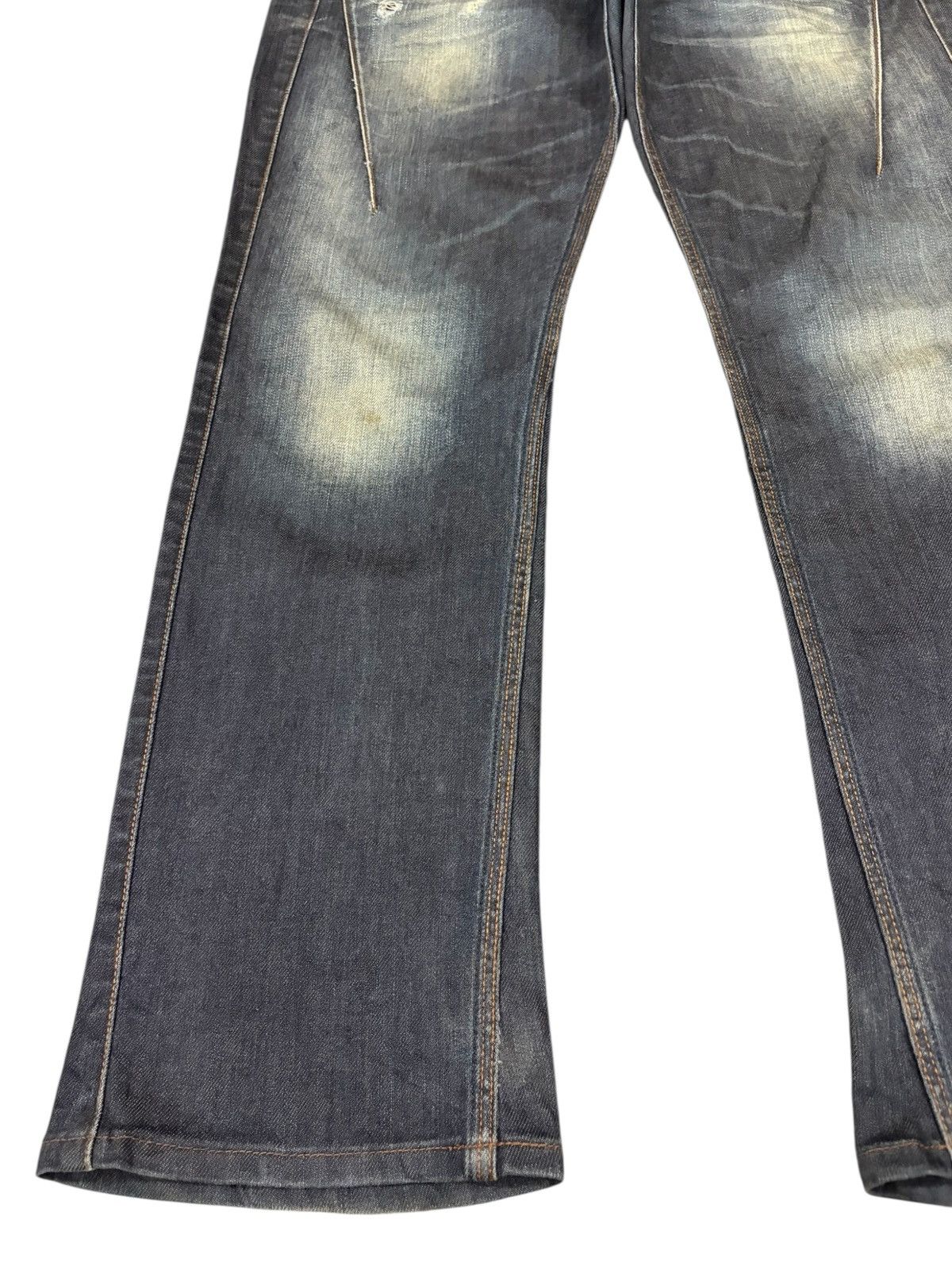 HIDEAWAYS Vintage Hideaway Nicole Mud Wash Distressed Flare Jeans Size US 35 - 6 Thumbnail