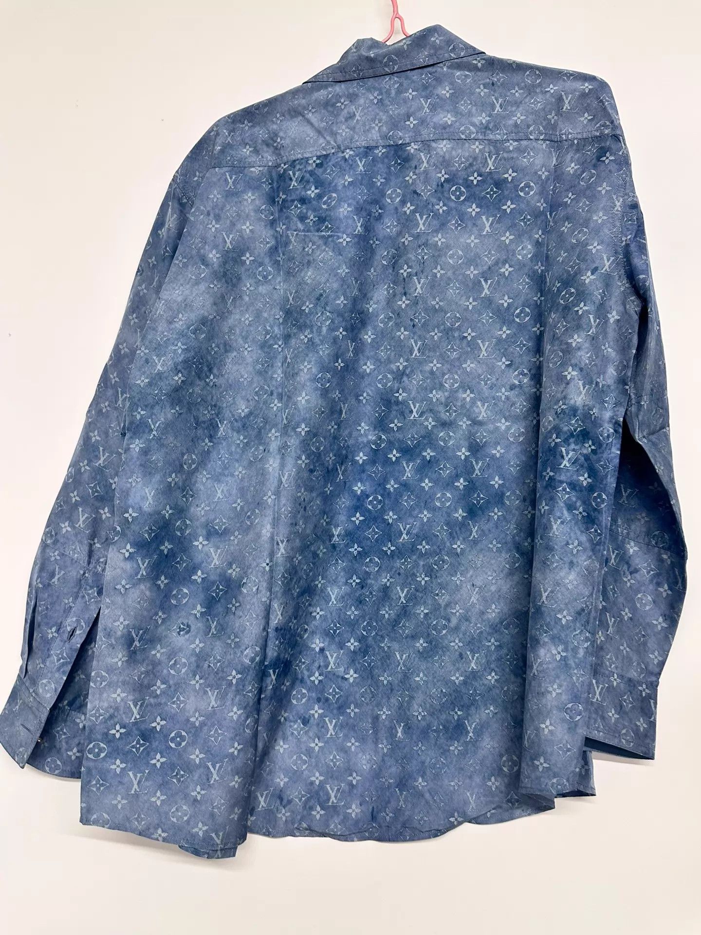 Louis Vuitton Louis Vuitton all over print shirt size 38 Size US S / EU 44-46 / 1 - 2 Thumbnail