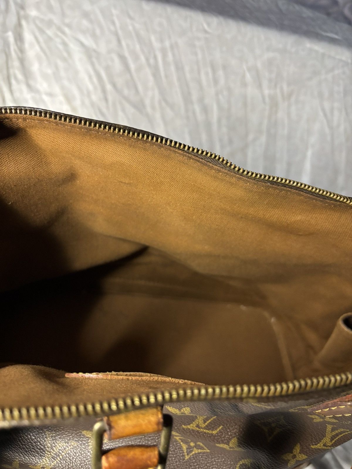 Louis Vuitton (very worn) Louis Vuitton Alma Size ONE SIZE - 11 Thumbnail