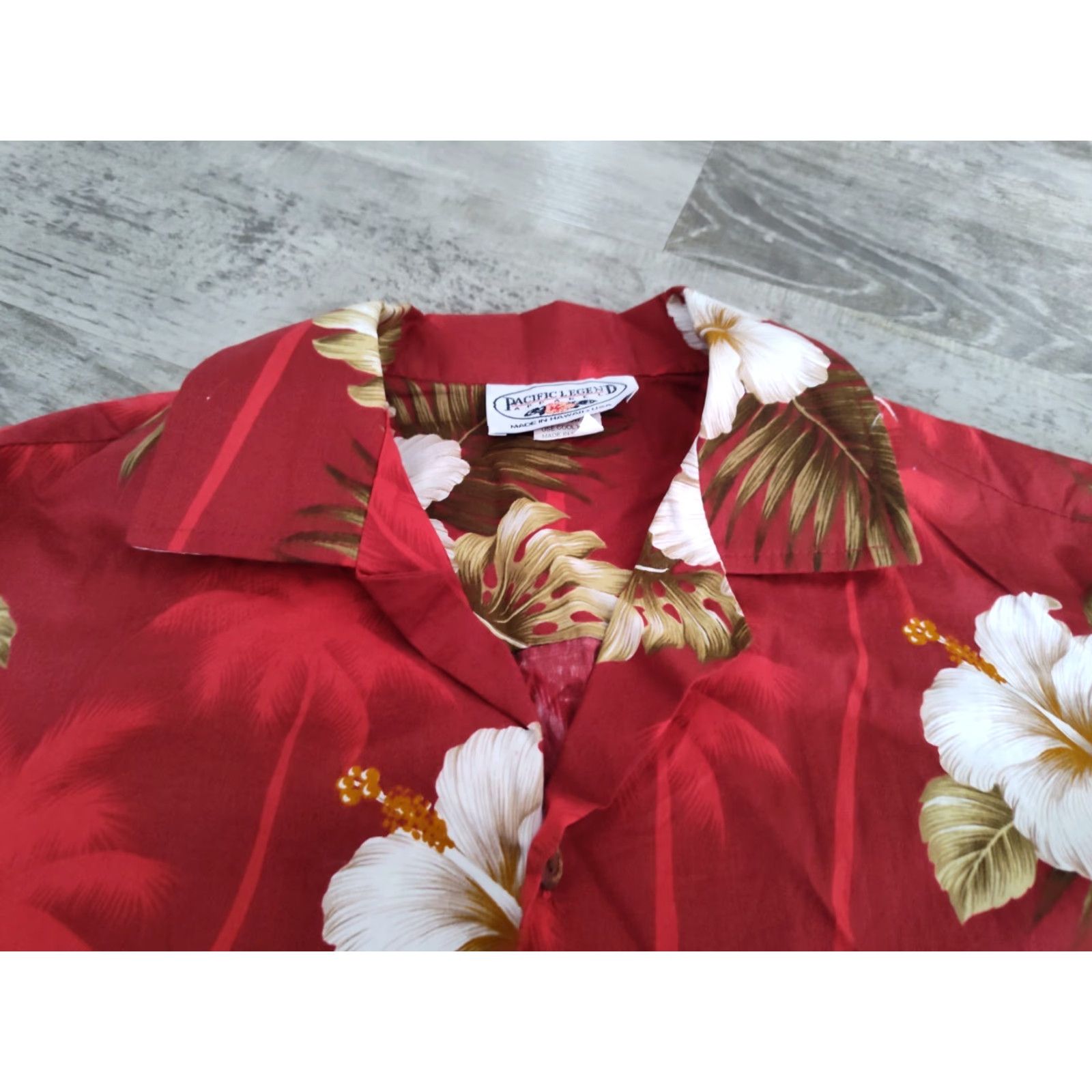 Vintage VINTAGE Pacific Legend Hawaiian Shirt Button-Up Size M Red White Hibiscus Floral USA Mens Size US M / EU 48-50 / 2 - 5 Thumbnail