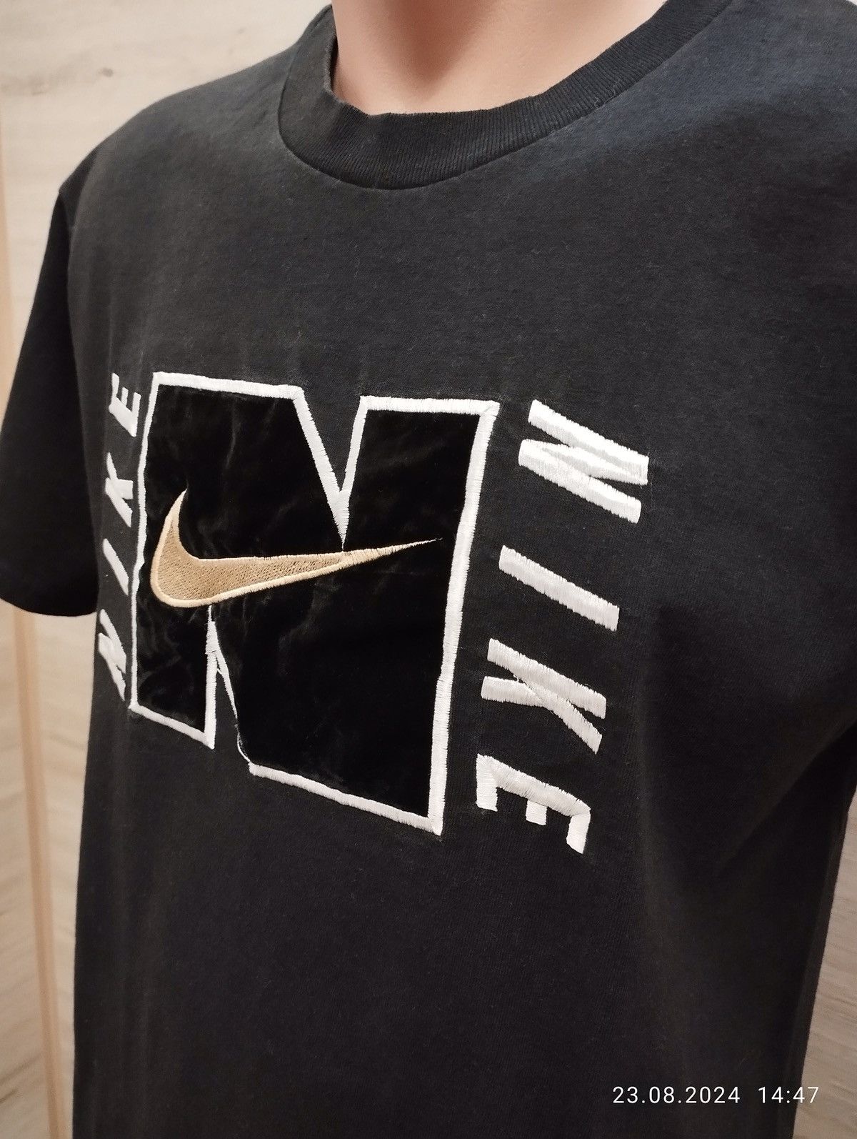 Nike × Vintage Vintage Nike T-Shirt Big Logo Mens Size Medium Size US M / EU 48-50 / 2 - 2 Thumbnail