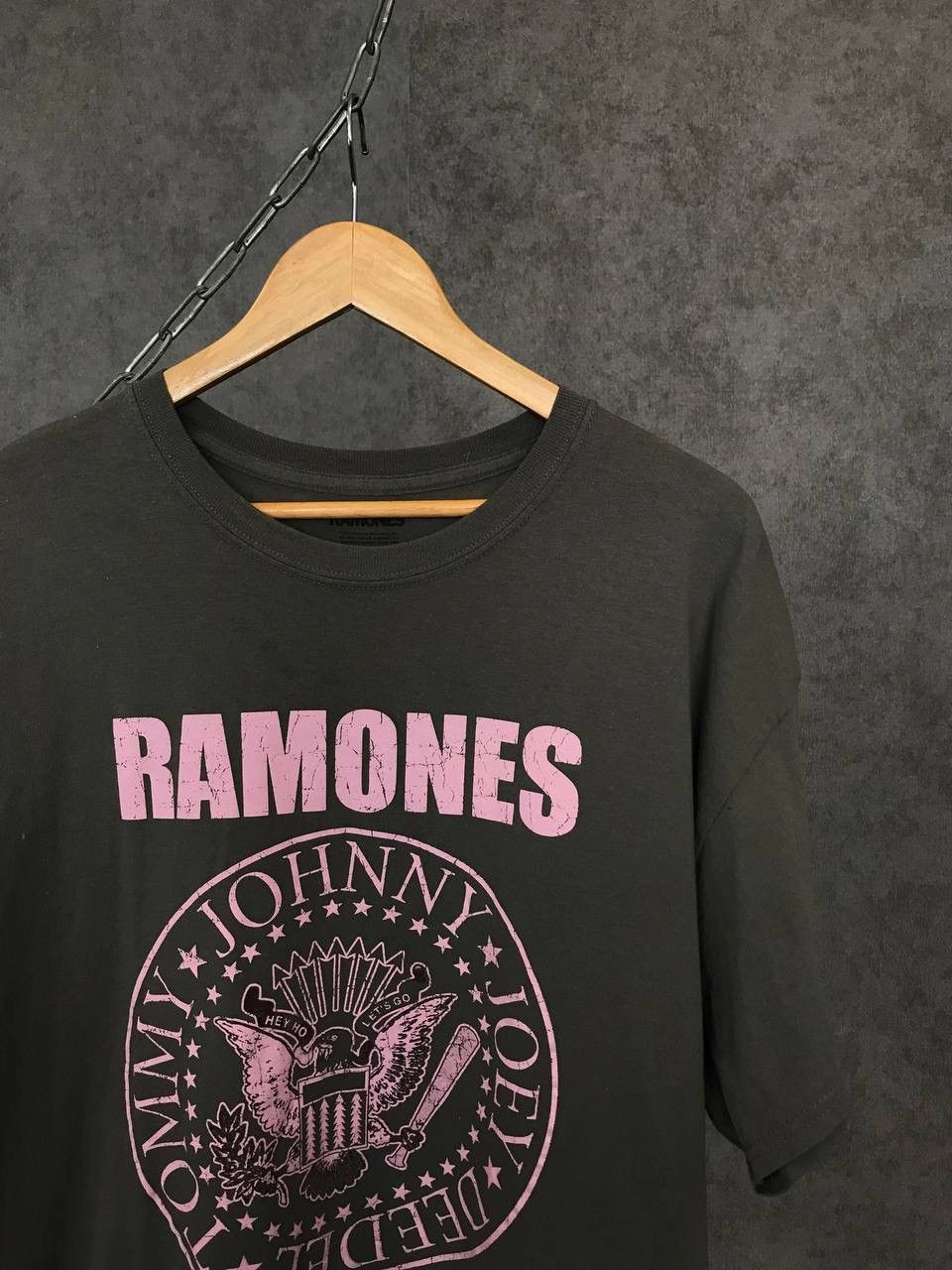 Band Tees Ramones rock band tee Size US L / EU 52-54 / 3 - 2 Thumbnail
