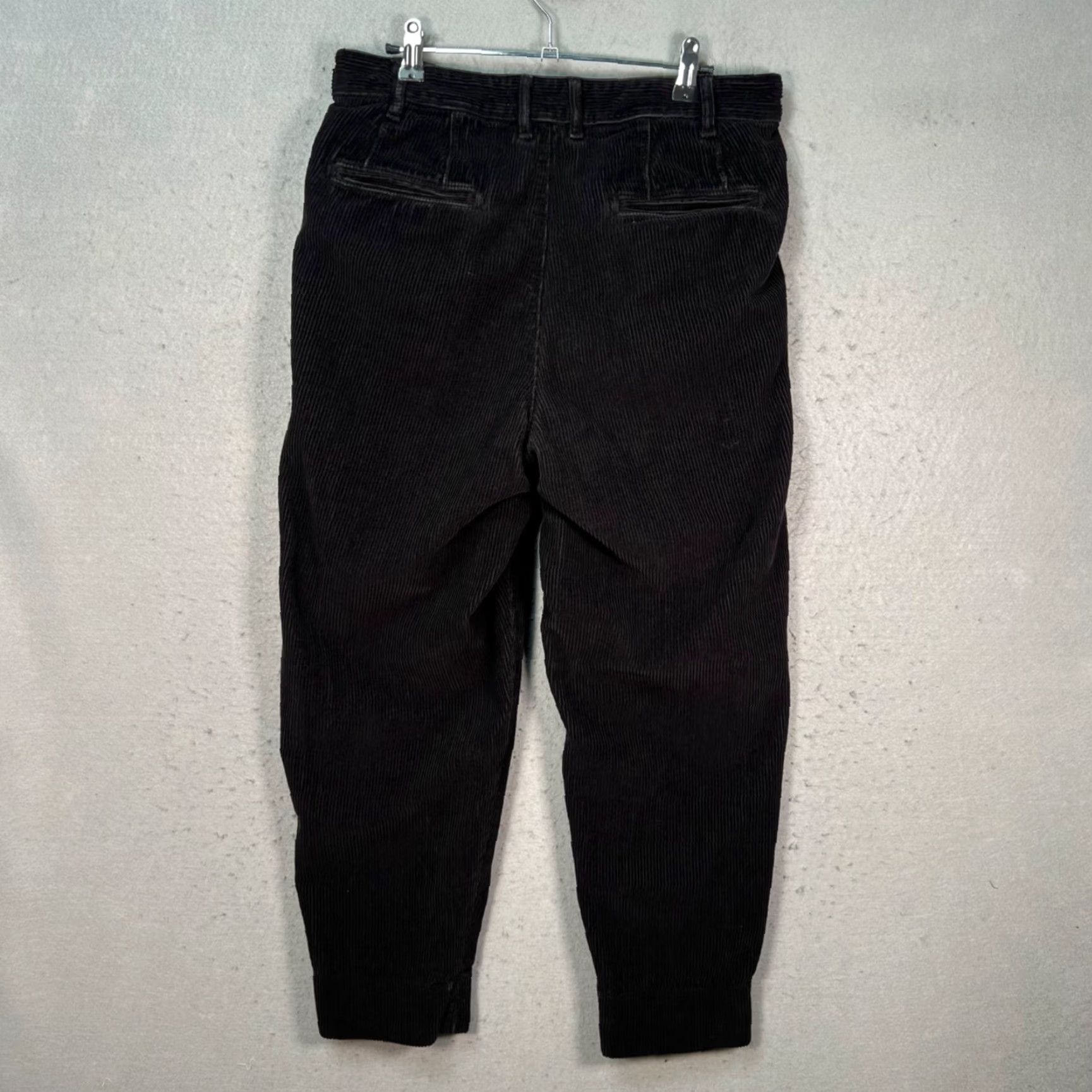 Zara Zara Mens Pants Black Corduroy Pleated Trousers Tapered Leg Chino Pants Casual Size 30 Regular Front Pleated Pocket Slash Pocket Inseam 26 in Mens Size US 30 / EU 46 - 2 Thumbnail