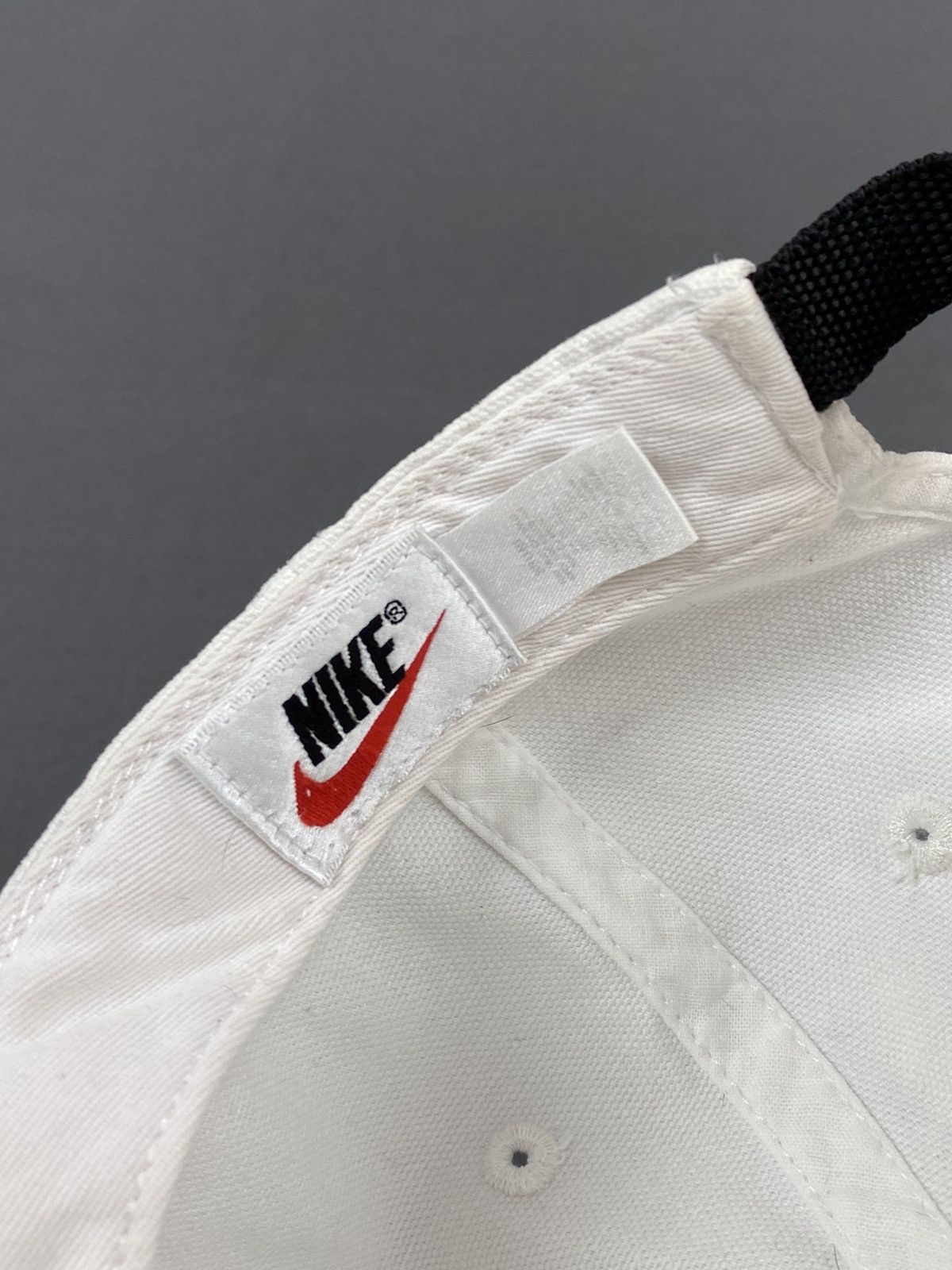 Nike 1990’s Vintage Nike Big Swoosh 6 Panel Strap Back Cap Size ONE SIZE - 9 Thumbnail