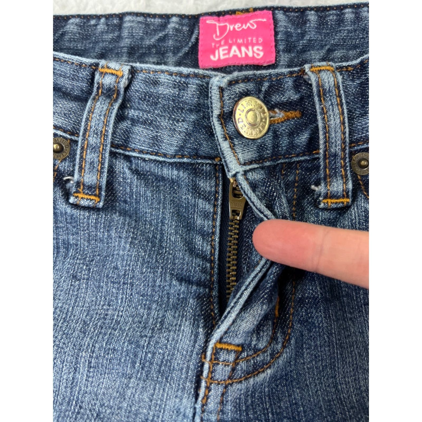 Vintage The Limited Jeans Women 2 Blue Denim Distressed Low Rise 26x30 Drew Cotton Size 26" / US 2 / IT 38 - 5 Thumbnail