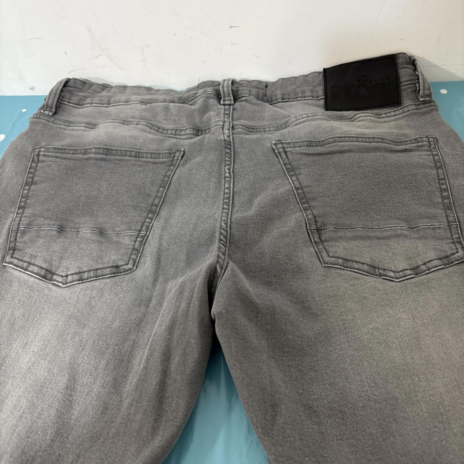 Ecko Unltd. Marc Ecko Cut Sew Jeans Men’s Size 34x30 Gray/Blk Size US 34 / EU 50 - 6 Thumbnail