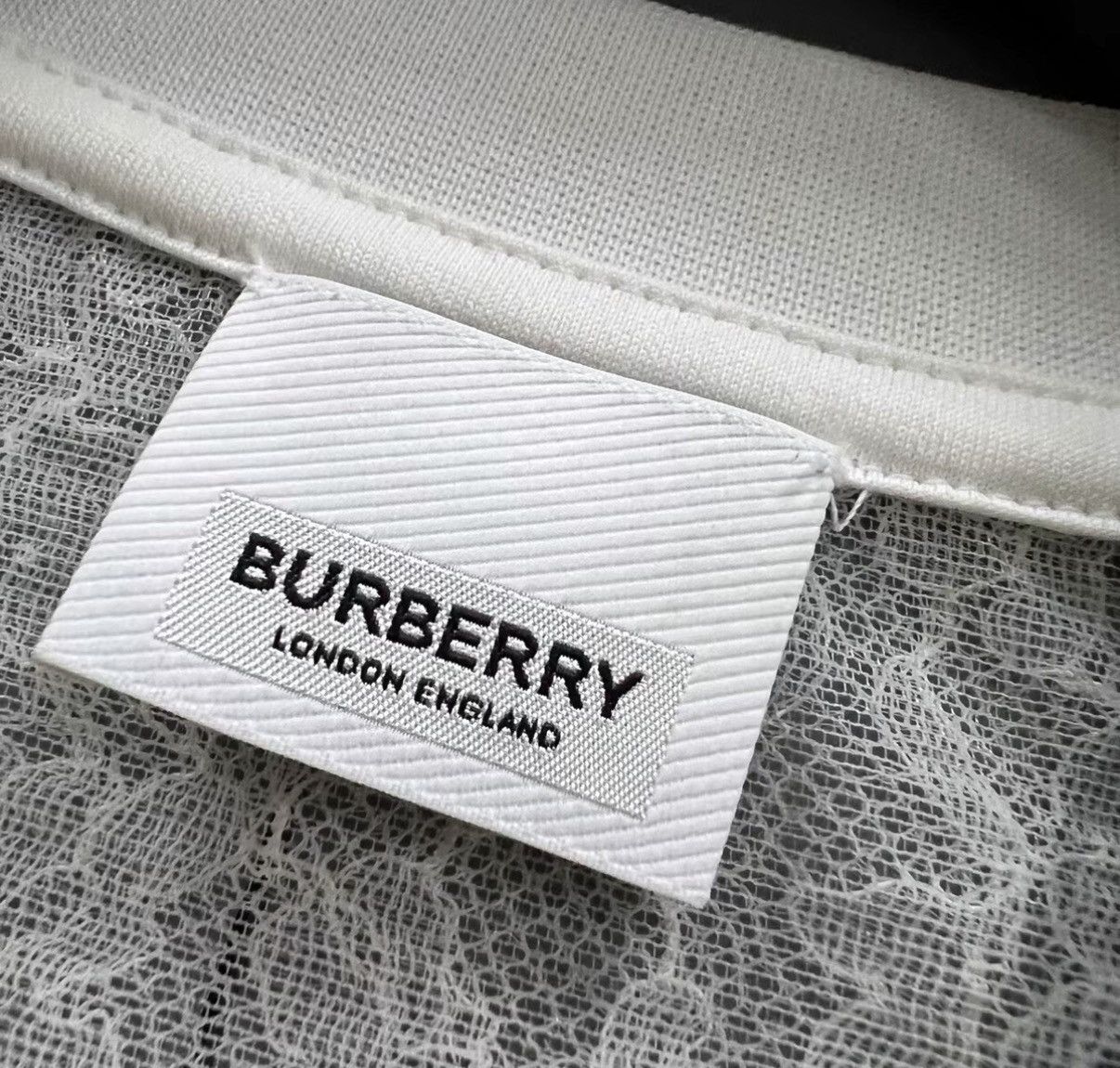 Burberry Burberry White Paneled Crew Neck Short Sleeve J41 Size XS / US 0-2 / IT 36-38 - 4 Thumbnail