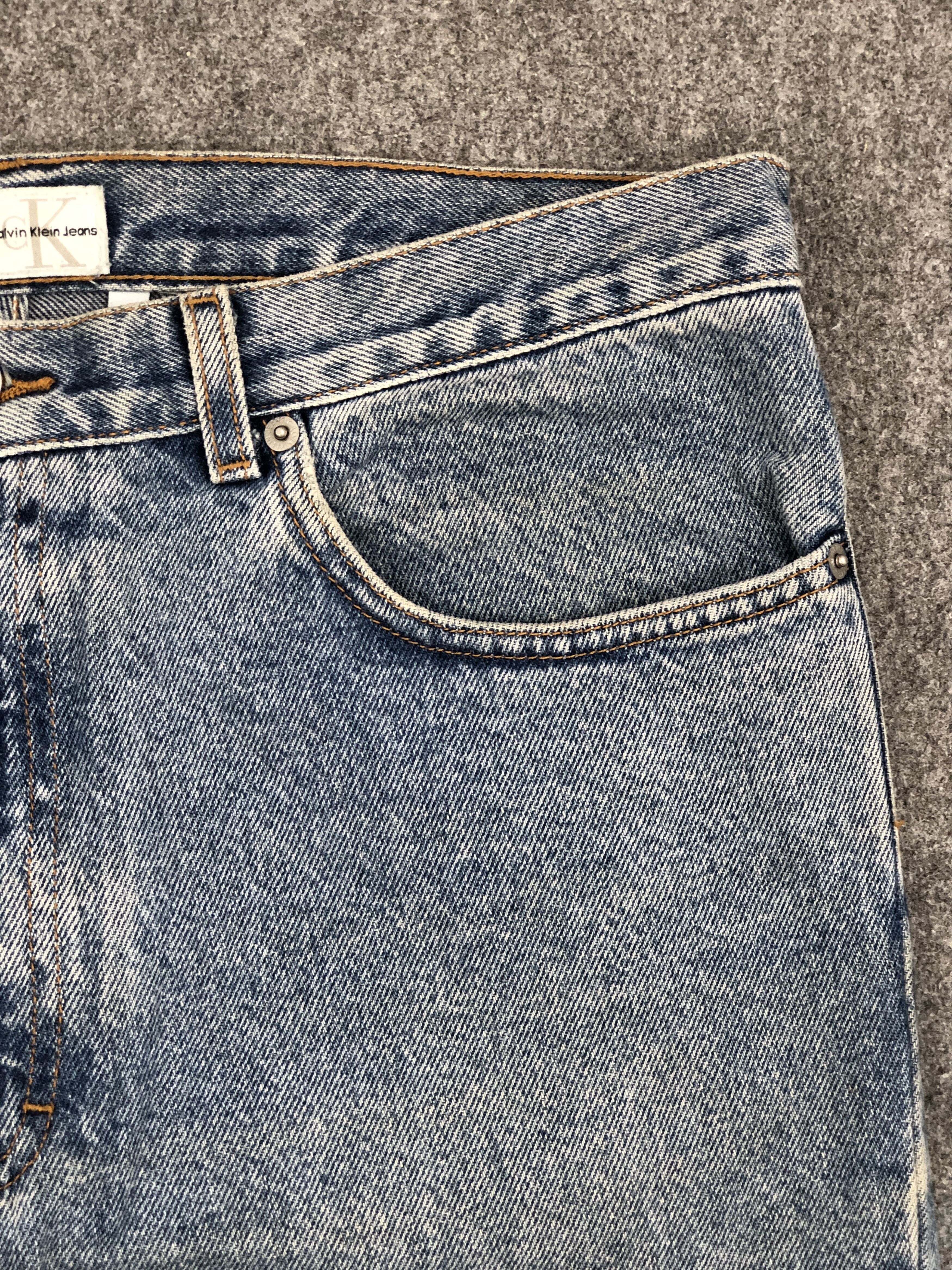 Calvin Klein Vintage Calvin Klein Faded Blue Jeans 34x30.5 S0024 Size US 34 / EU 50 - 9 Thumbnail