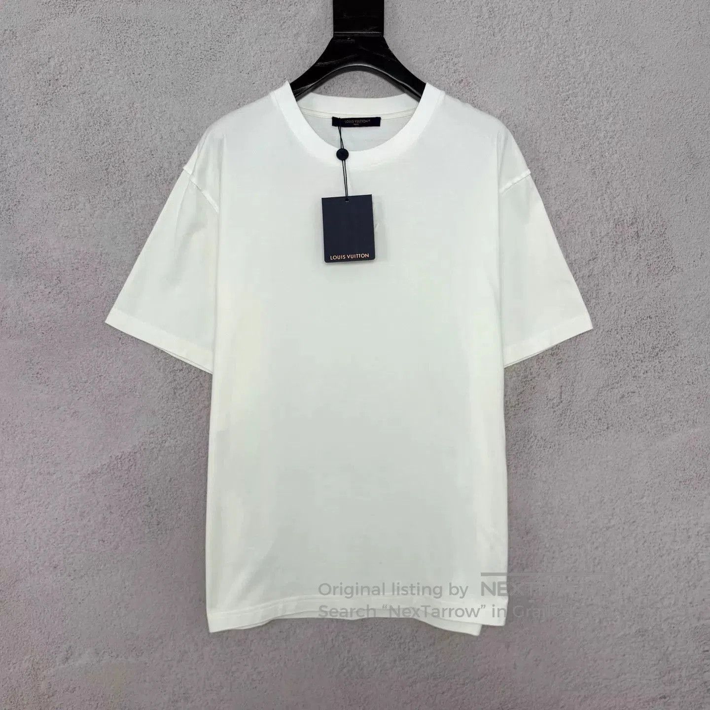 Louis Vuitton White Short-Sleeve Crewneck Shirt. Size US XL / EU 56 / 4 - 1 Thumbnail