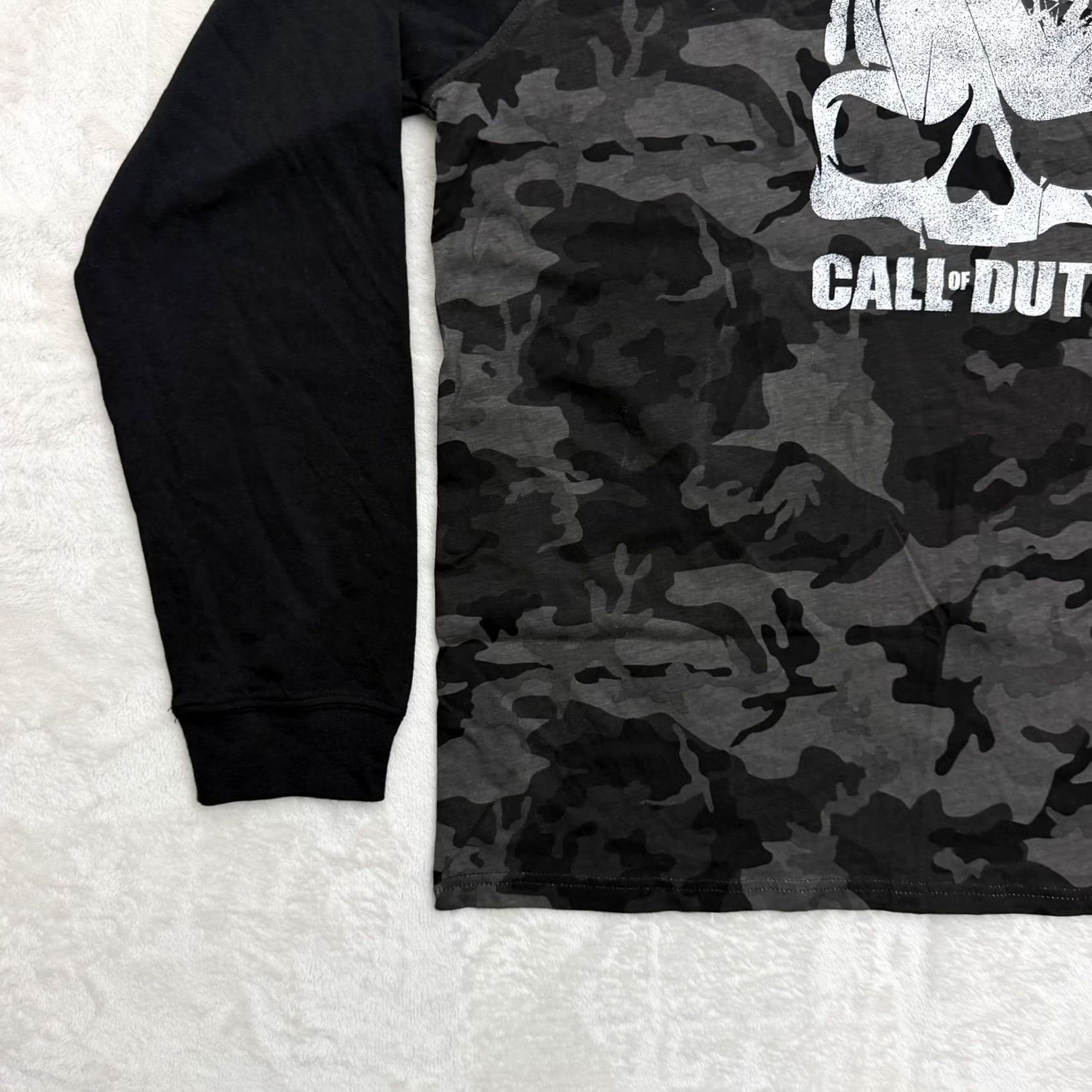 Vintage VINTAGE? Call Of Duty Skull Camo Shirt Mens XL Gray Black Long Sleeve Graphic Tee Size US XL / EU 56 / 4 - 6 Thumbnail