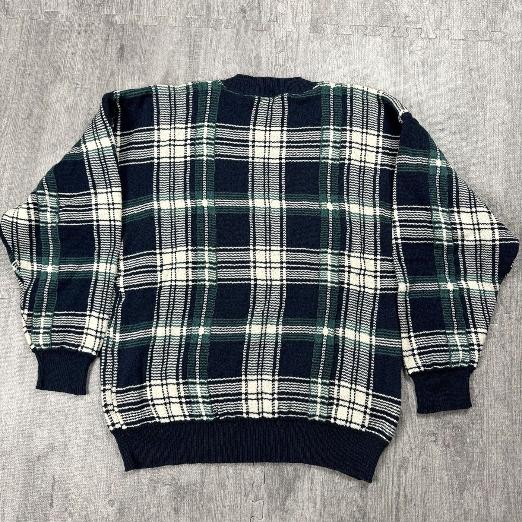 Bill Blass VINTAGE Bill Blass Sweater XL Blue Green White Plaid 90s USA Made Crewneck Mens Classic Preppy Size US XL / EU 56 / 4 - 5 Thumbnail