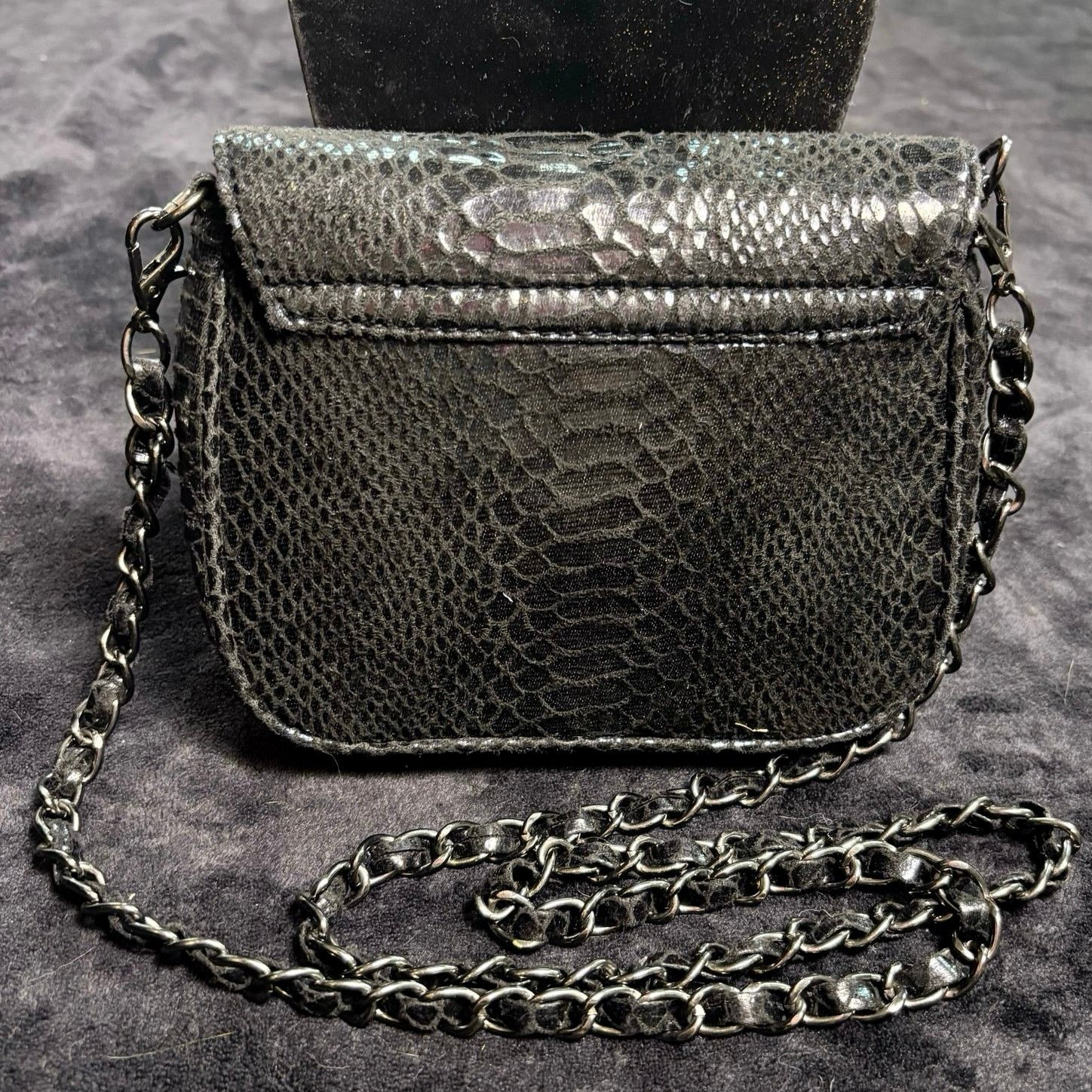 Other Black & Silver Faux Snakeskin Purse Size ONE SIZE - 3 Thumbnail