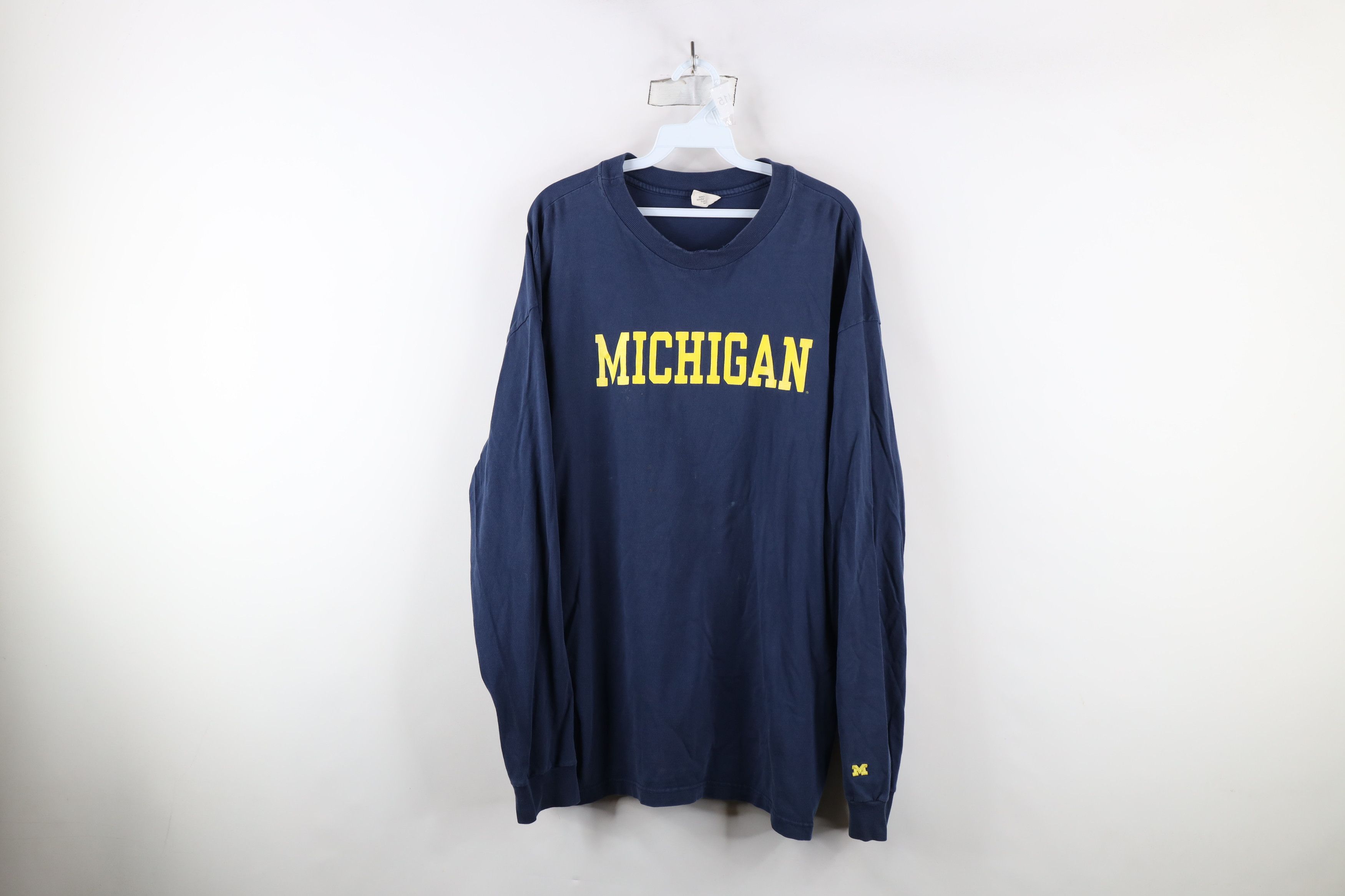 Vintage Vintage 90s University of Michigan Long Sleeve T-Shirt USA Size US XXL / EU 58 / 5 - 1 Thumbnail