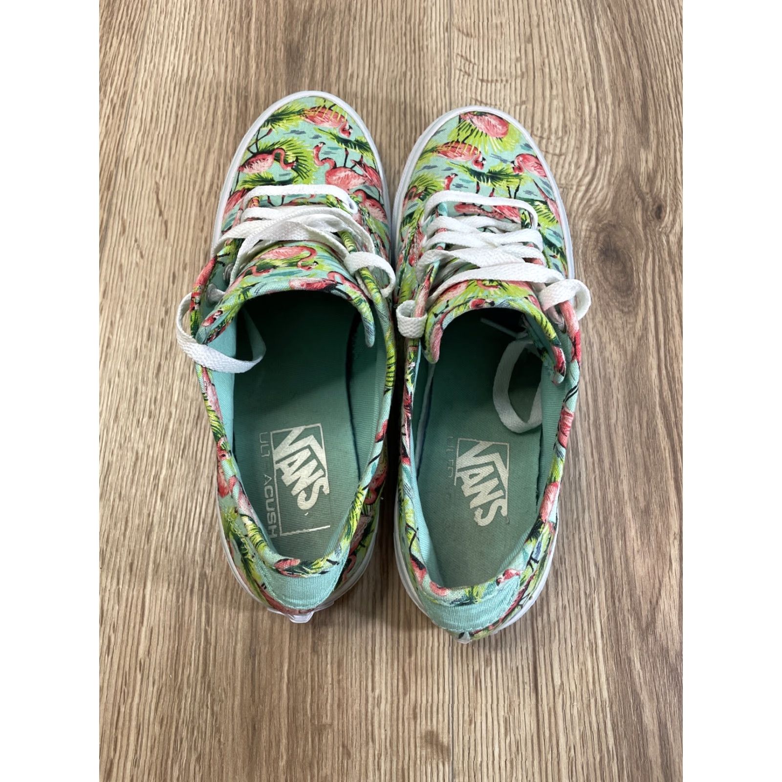 Vans VANS Women’s Low Top Sneaker size 8 Tropical Flamingo Multicolor Fabric Athletic Size US 8 / IT 38 - 6 Thumbnail