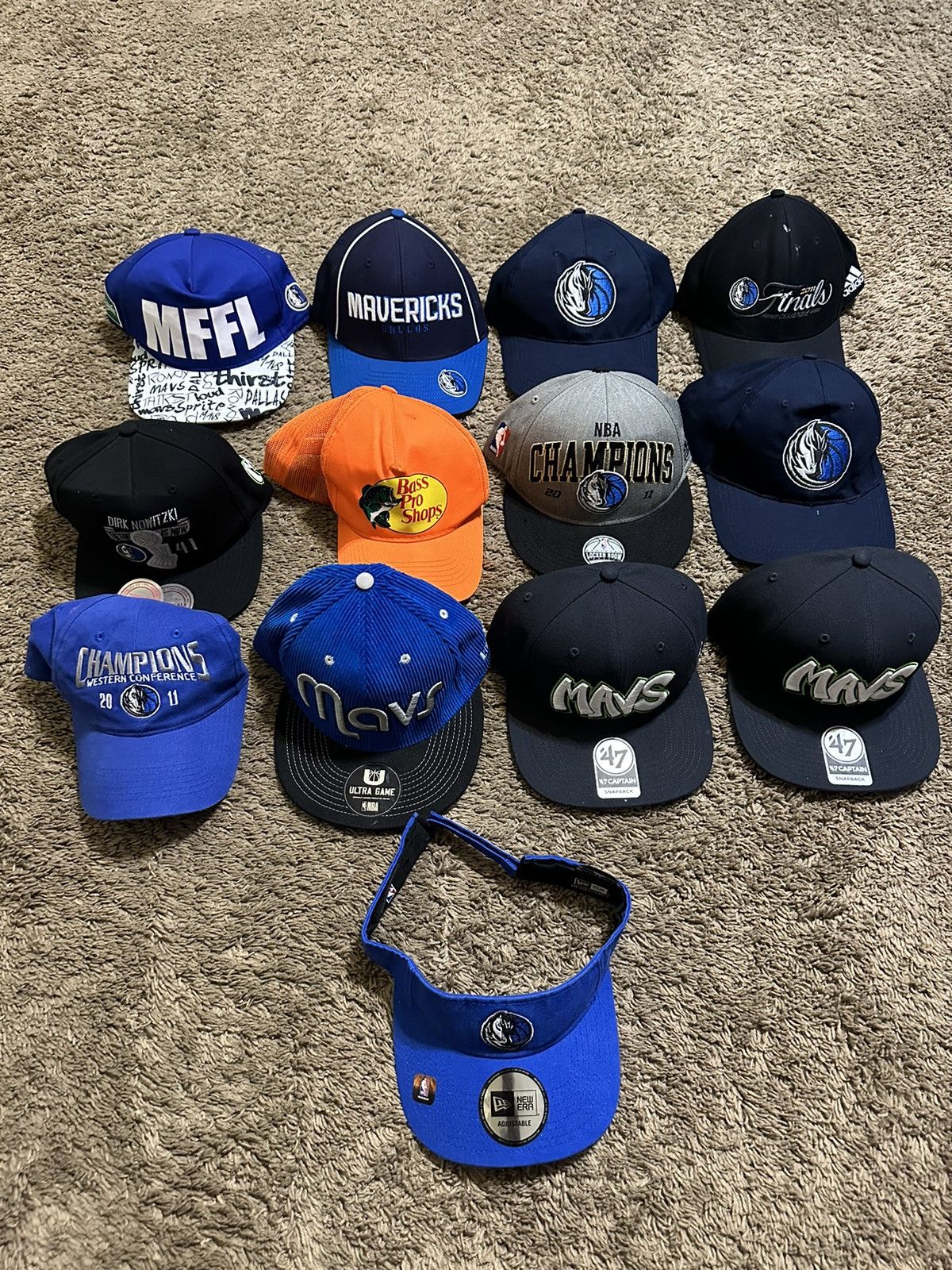 image of Sports Specialties Nba Dallas Mavericks Hat 00S in Blue, Men's