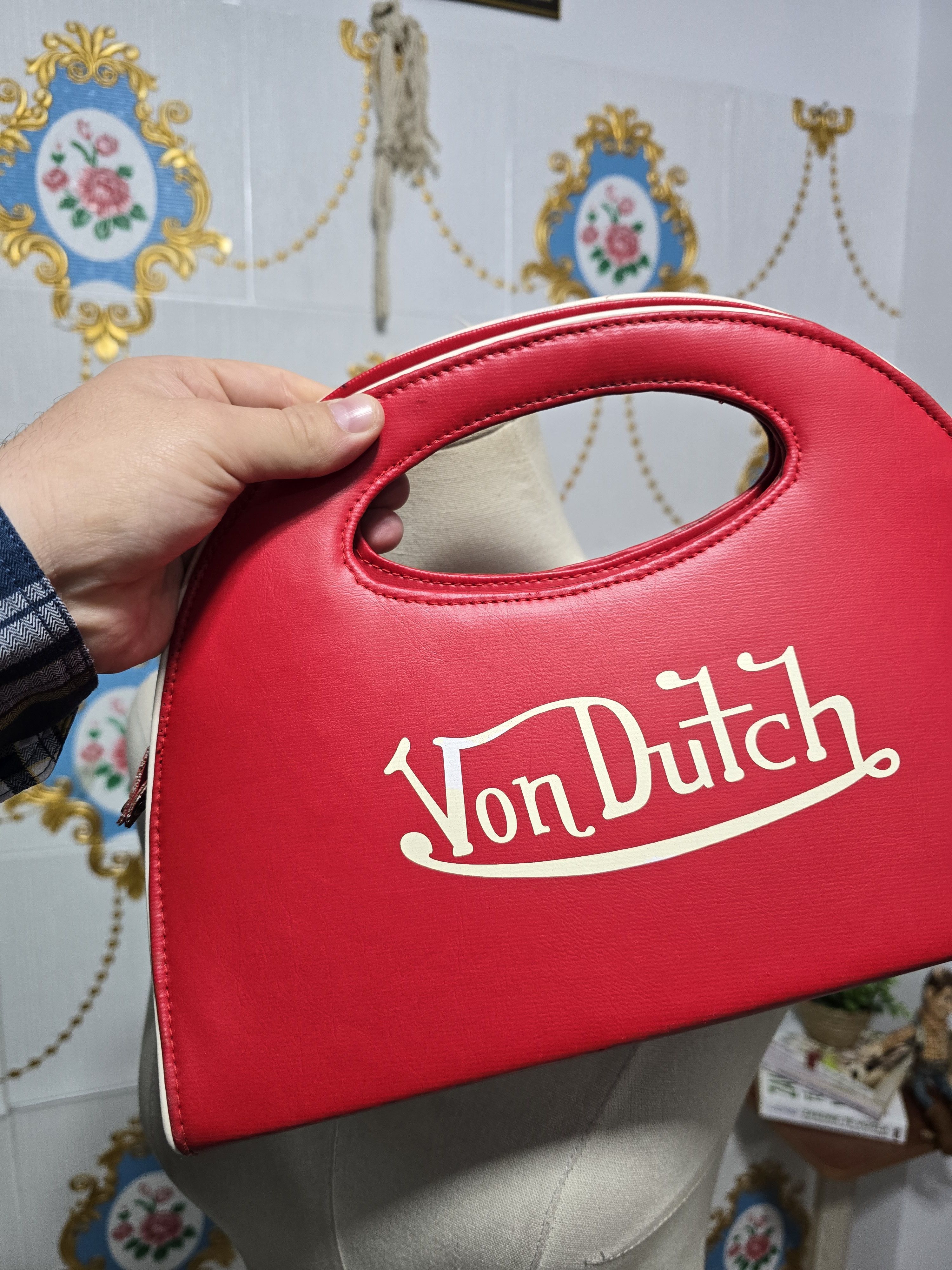 Von Dutch VON DUTCH red and white bowling bag VINTAGE, RARE Size ONE SIZE - 2 Thumbnail