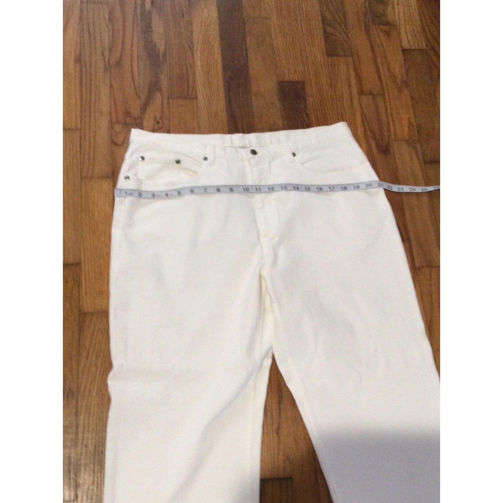 Chicos Chicos Design White Denim Button Front Jeans 3/XL/16 NWT Size 38" / US 16 / IT 52 - 13 Thumbnail