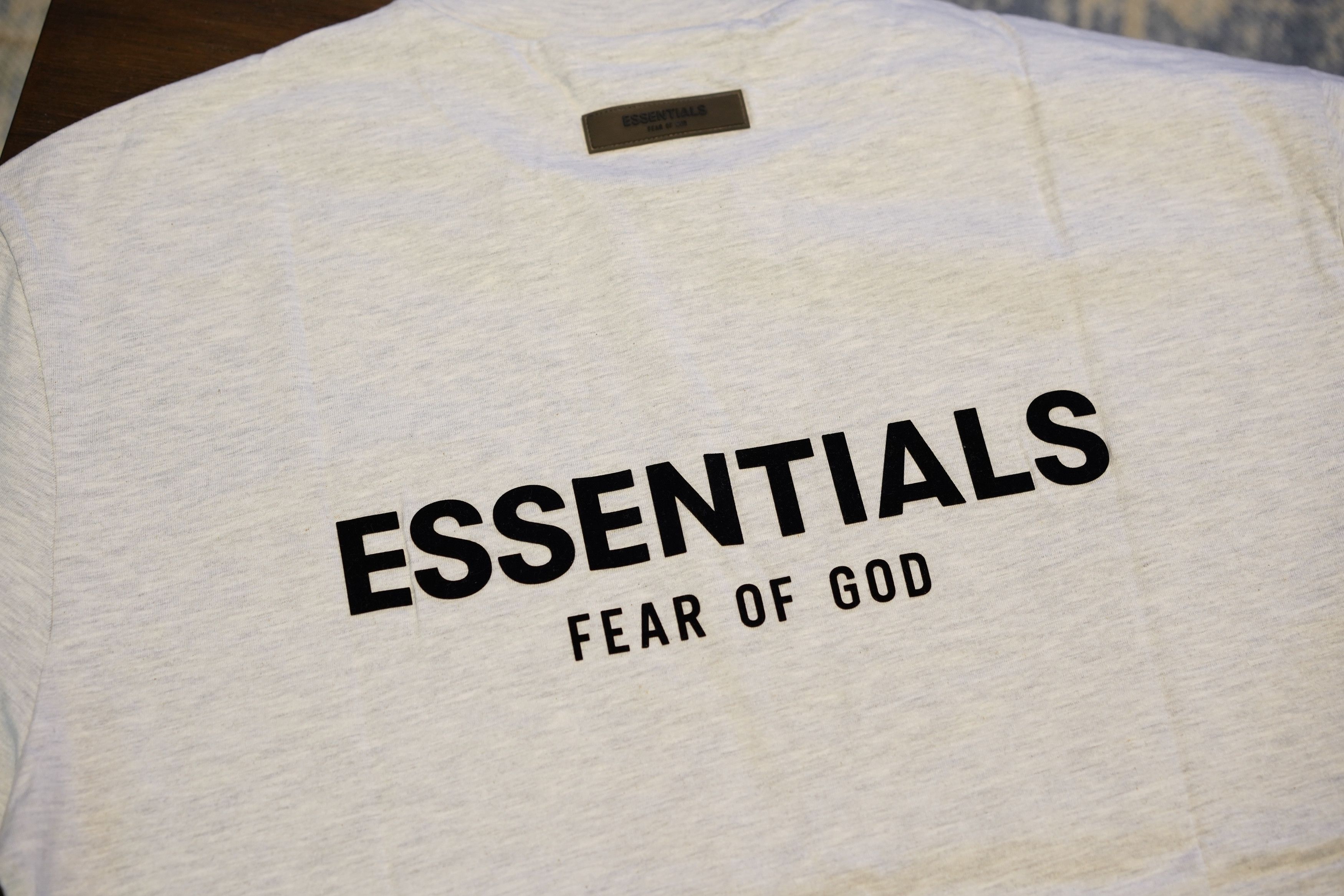 Fear of God Light Oatmeal Tee Size US M / EU 48-50 / 2 - 6 Thumbnail