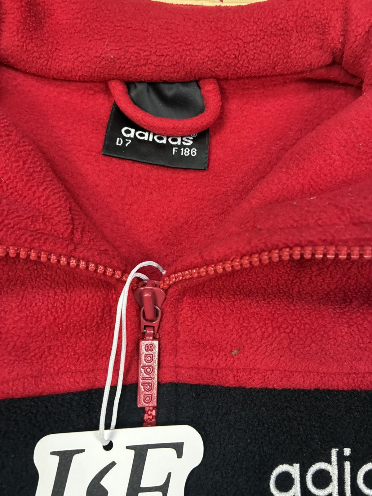 Adidas Mens Adidas Vintage 90s Fleece Jacket Size XL Red-Black Size US XL / EU 56 / 4 - 5 Thumbnail