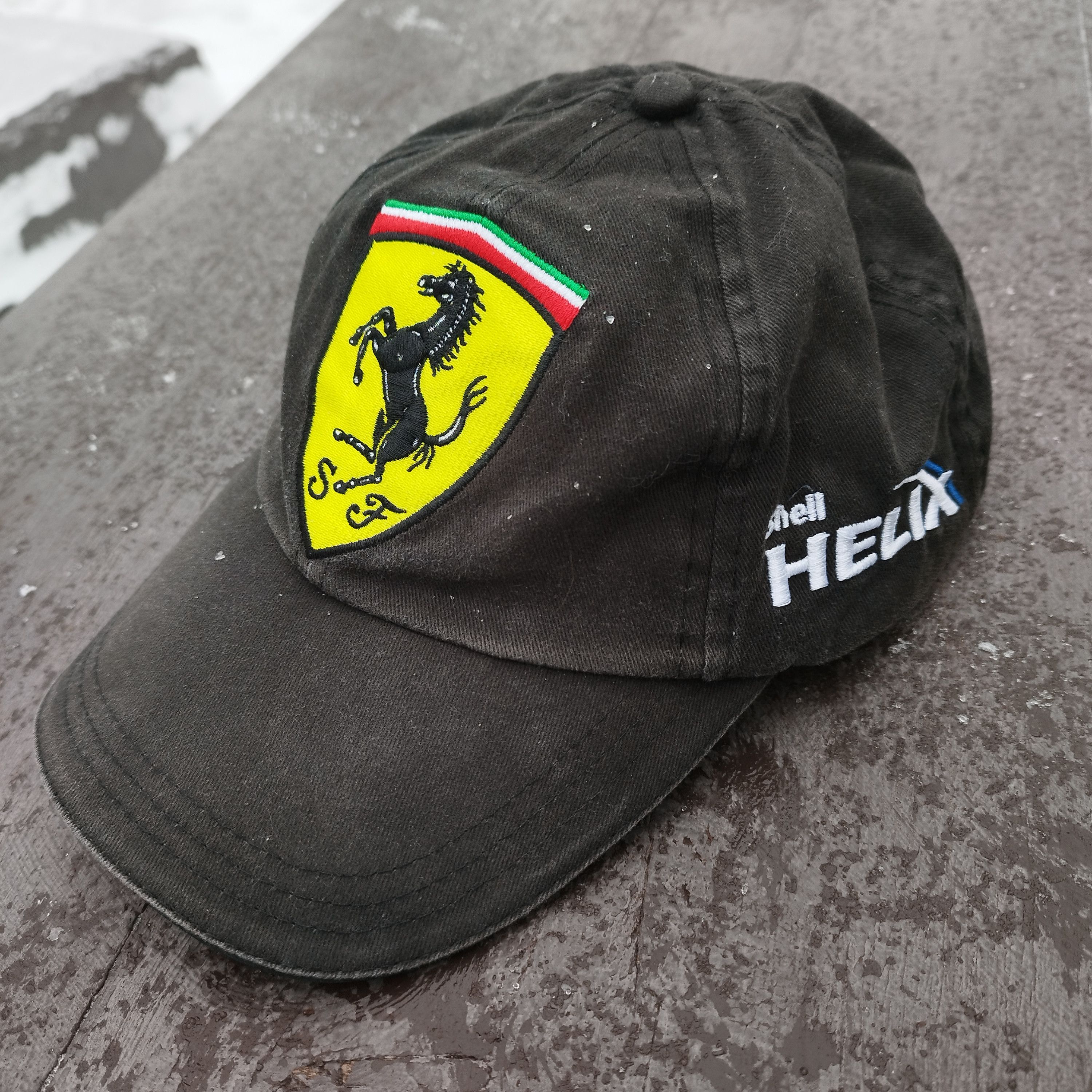 Ferrari Vintage Ferrari F1 Racing Cap - Shell Helix Sponsor one size Size ONE SIZE - 1 Thumbnail