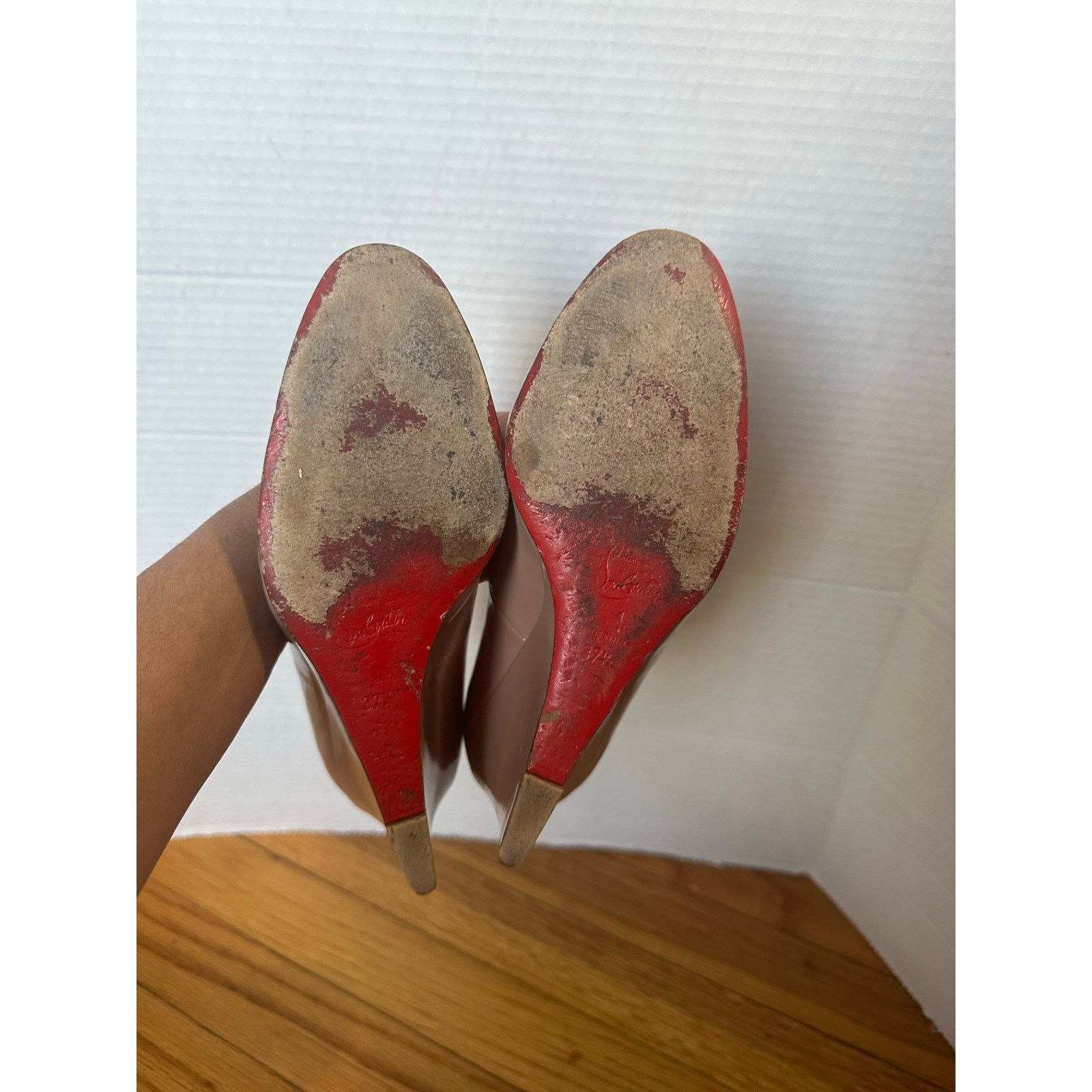 Christian Louboutin Christian Louboutin Beige Patent Leather Wedge Pumps Size US 6.5 / IT 36.5 - 12 Thumbnail