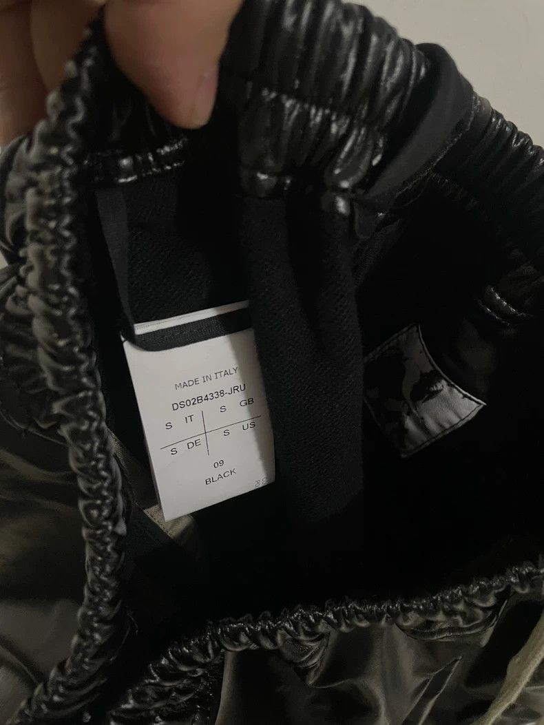 Rick Owens Rick Owens size s Ribbon Satin Faux Leather Shorts Size US 28 / EU 44 - 3 Thumbnail