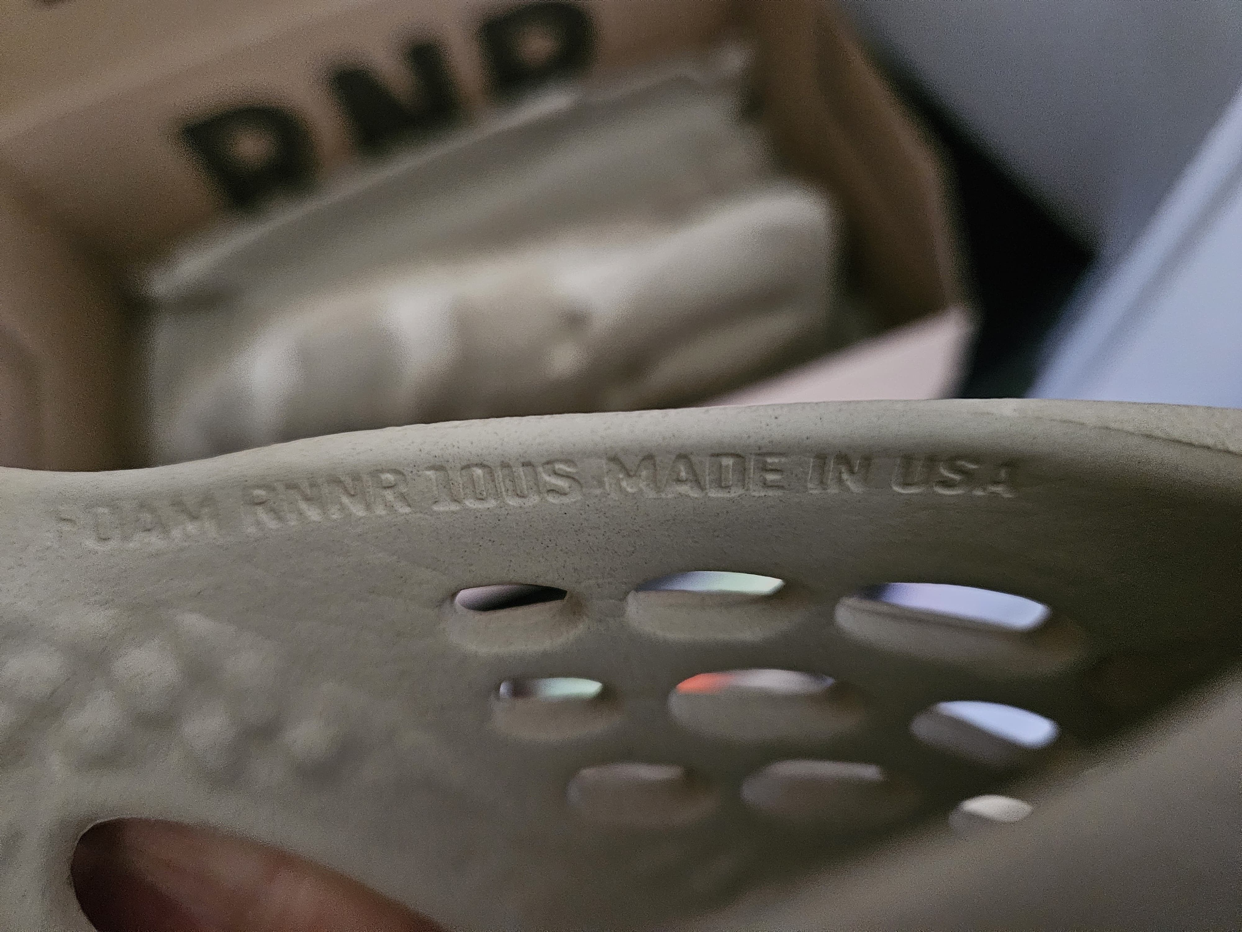 Adidas Adidas Yeezy Foam RNNR Sand Size US 10 / EU 43 - 7 Thumbnail
