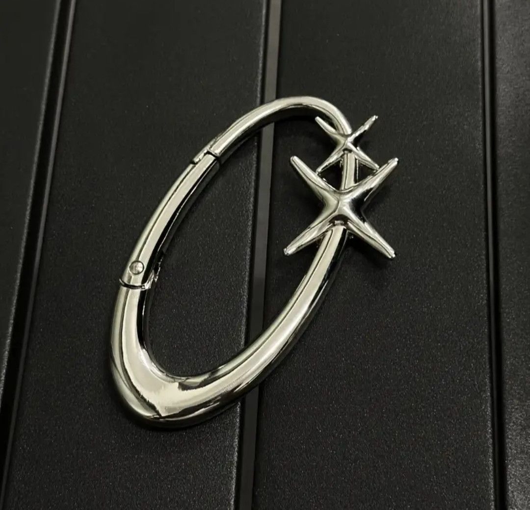 Japanese Brand Star ✨ Sparkle Oval Fashion Carabiner Size ONE SIZE - 3 Thumbnail
