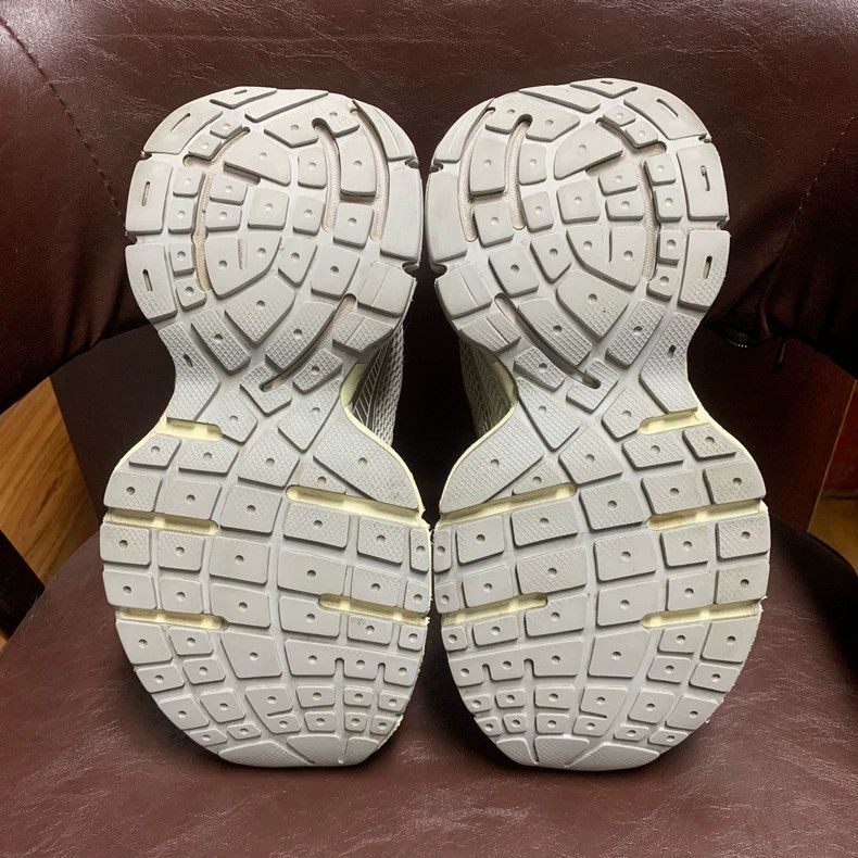 Balenciaga Balenciaga Light Beige Sneakers shoes 2502-Nextarrow Size US 6 / EU 39 - 7 Thumbnail