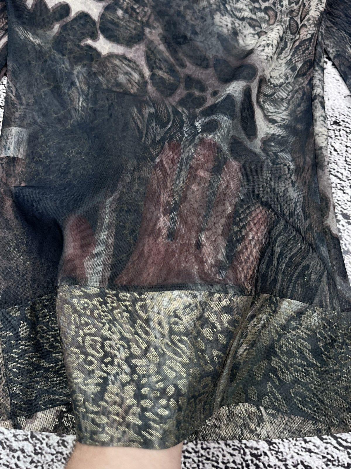 Japanese Brand Vintage Leopard Animal Pattern Turtleneck Longsleeve top Size M / US 6-8 / IT 42-44 - 2 Thumbnail