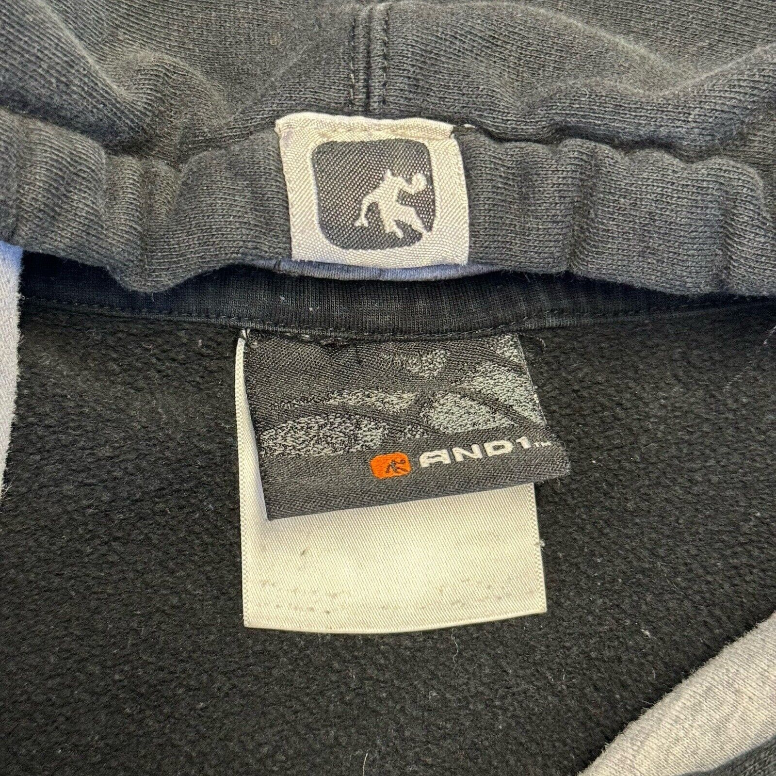 Vintage And1 Sweatshirt Hoodie Mens 2XL Black Basketball Vintage Size US XXL / EU 58 / 5 - 9 Thumbnail