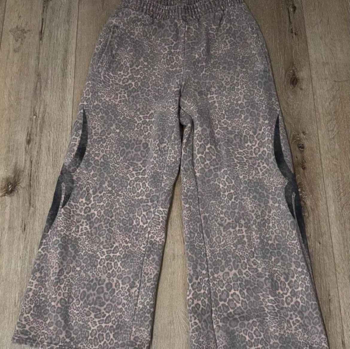 END. End days leopard heel drag sweats Size US 30 / EU 46 - 1 Thumbnail