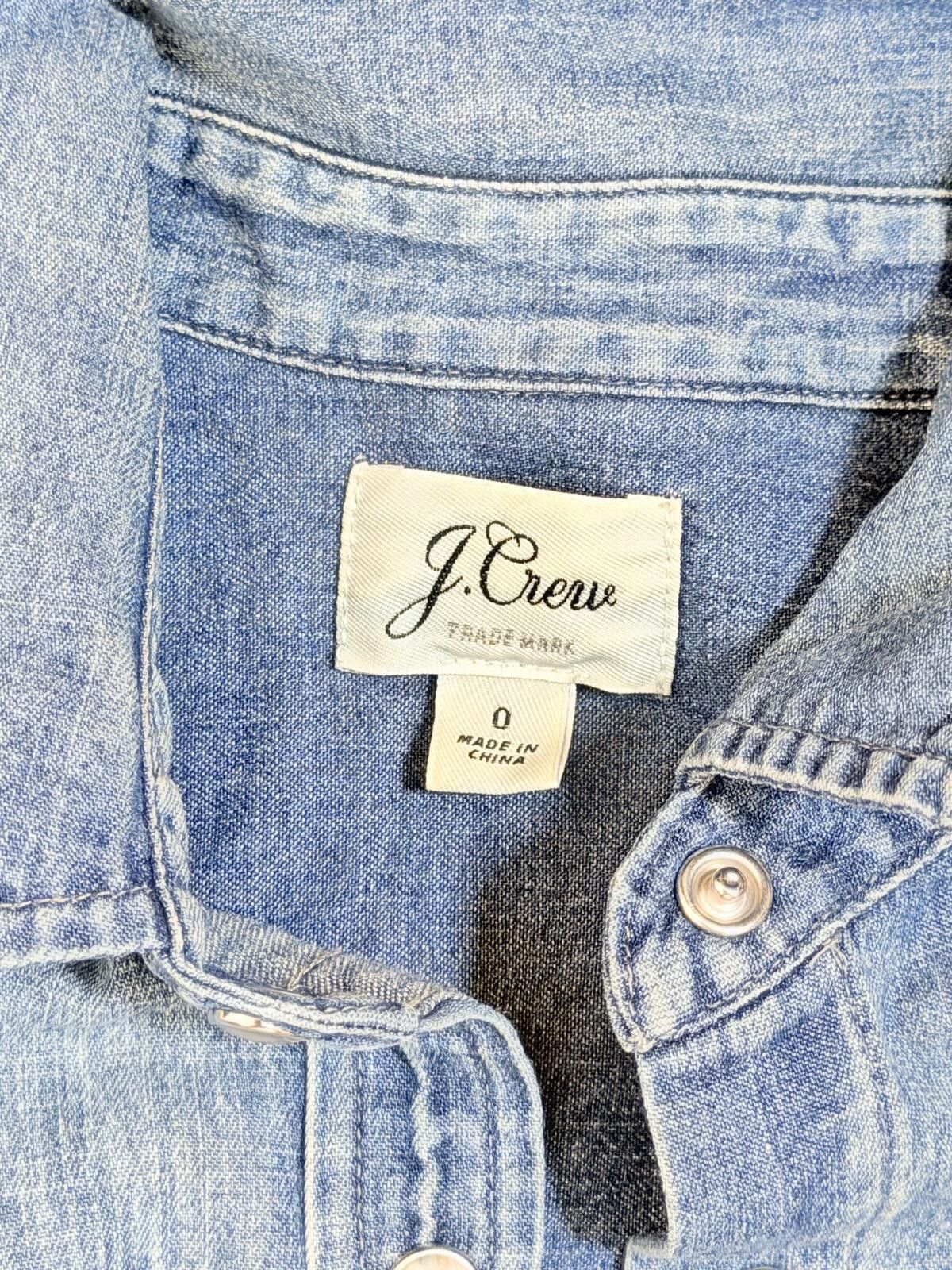 J.Crew J.Crew Embroidered Chambray Western Shirt Size 0 Women's XS Size XS / US 0-2 / IT 36-38 - 2 Thumbnail