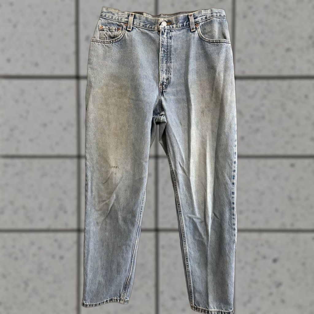 Levi's VINTAGE Levi's 550 Jeans Tapered Leg High Rise Size 14 Womens Blue Denim 100% Cotton Regular Fit Size 36" / US 14 / IT 50 - 1 Thumbnail