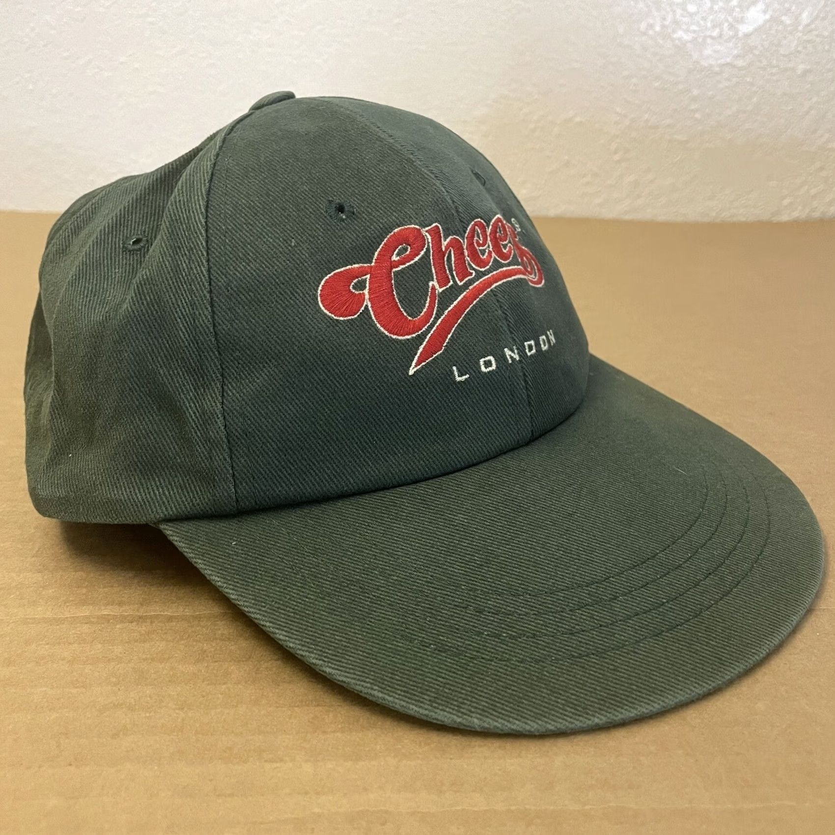 Vintage VINTAGE Cheers London Hat Cap Strap Back Adult Green OS TV Show Stretch Mens Hat Size ONE SIZE - 5 Thumbnail