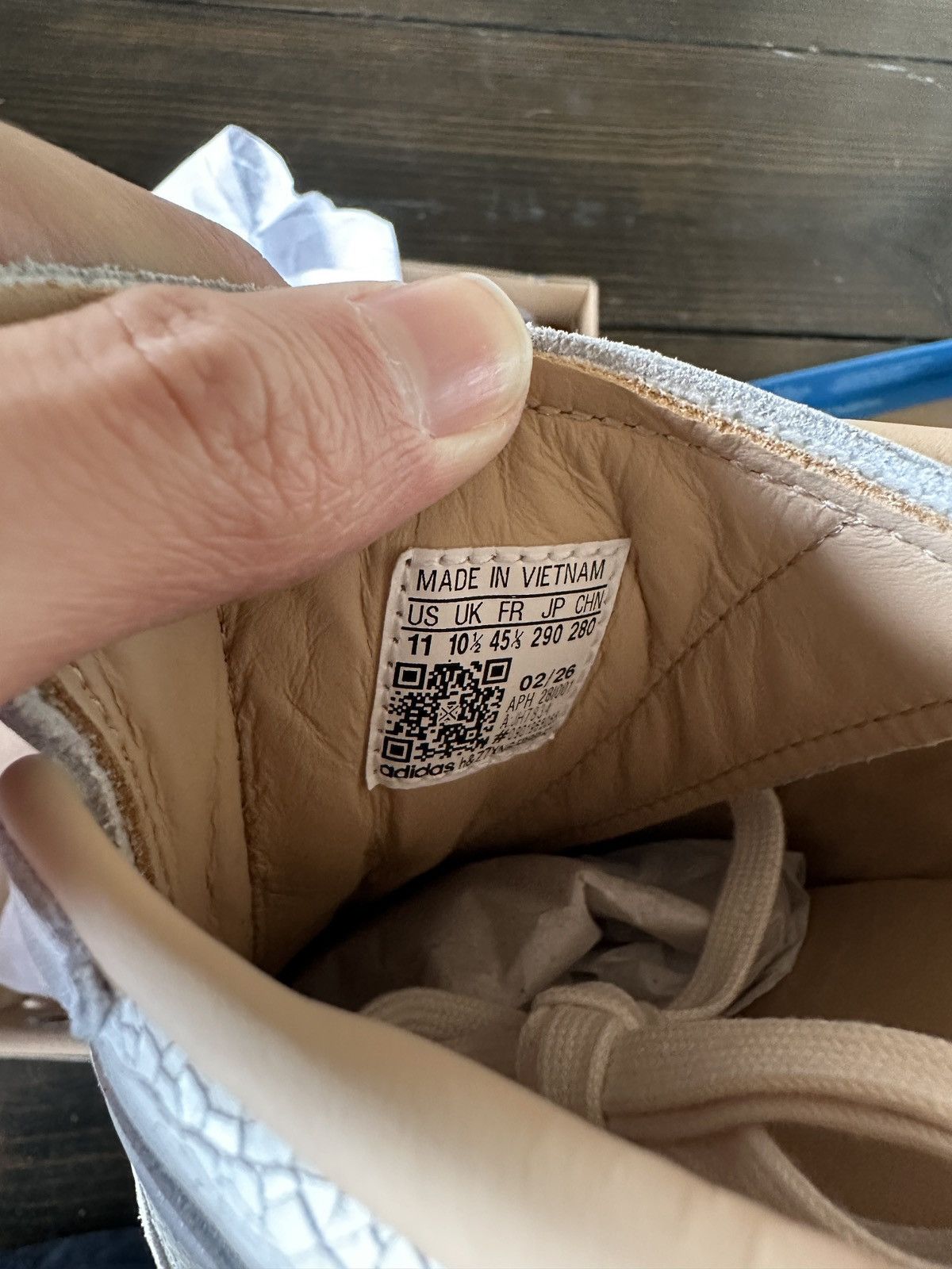 Adidas adidas BW Army Lux White Gum Size US 11 / EU 44 - 9 Thumbnail