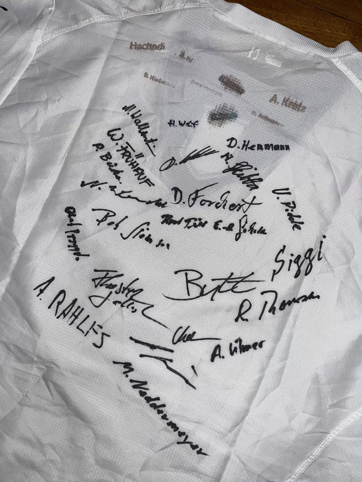 Vintage Puma x Neil Barrett Italy 2006 Vintage Signed Away Jersey Size US XL / EU 56 / 4 - 7 Thumbnail