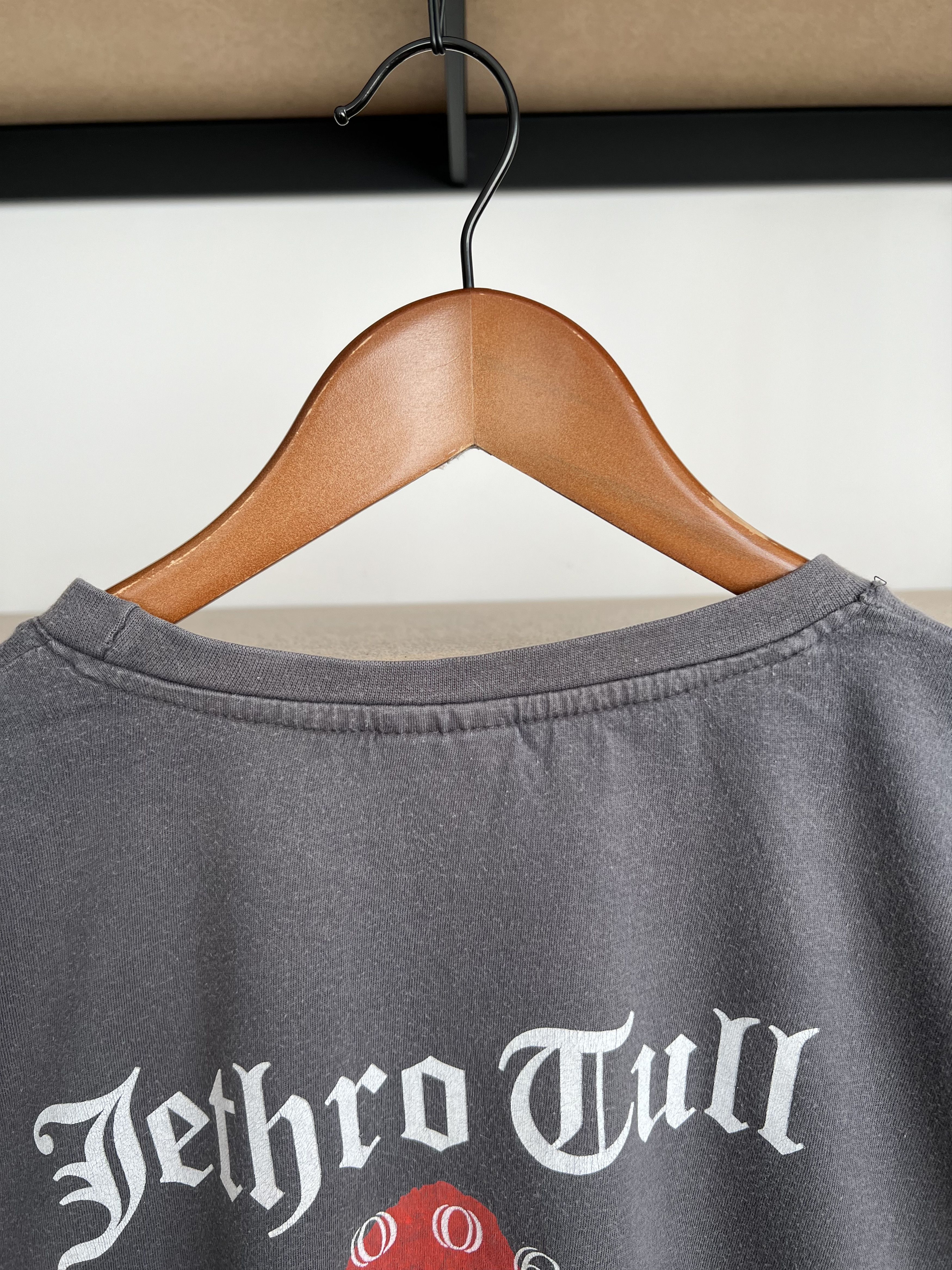 Band Tees Vintage 2006 Jethro Tull Aqualung Rock Band T-shirt Size US XL / EU 56 / 4 - 16 Thumbnail