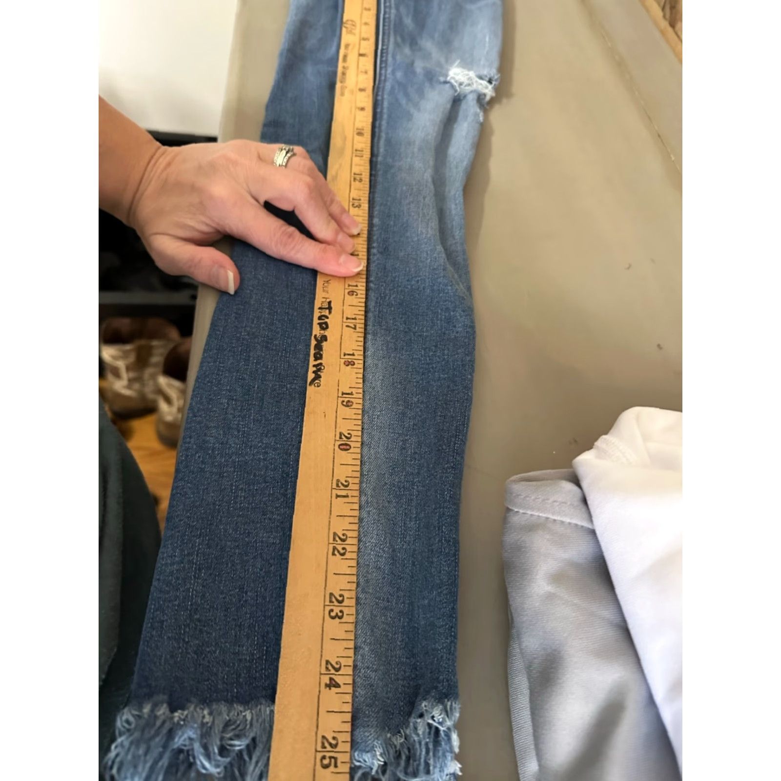 Free People Free People Jeans Skinny Women 26 Blue Frayed Hem Stretch Denim High Rise Slim Jeans Modern 61855-16515125 Size 26" / US 2 / IT 38 - 5 Thumbnail