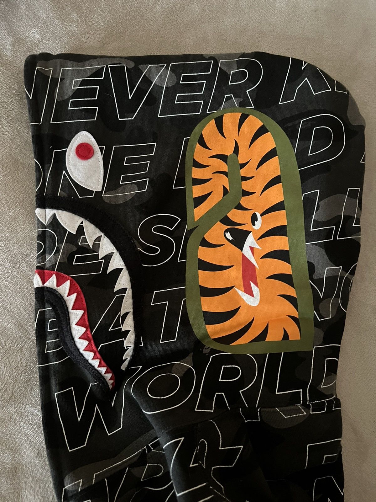 Bape Text Color Camo Shark Full Zip Hoodie Size US L / EU 52-54 / 3 - 7 Thumbnail