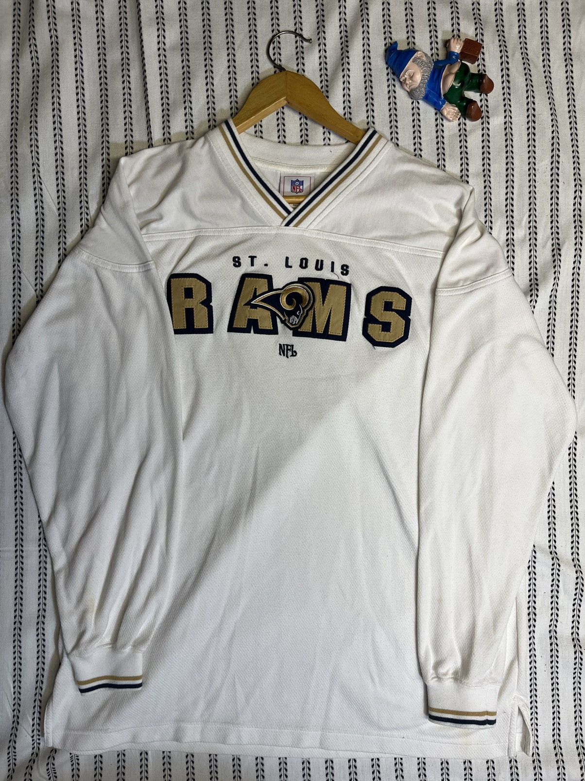 NFL Vintage Mens Large Distressed St Louis Rams Knit Long Sleeve Size US L / EU 52-54 / 3 - 1 Thumbnail